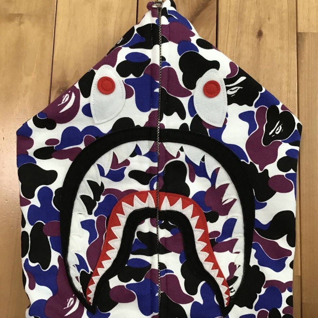 Bape 2024 🔥Hong Kong Store Camo🔥 BAPE shark full zip hoodie APE Size US L / EU 52-54 / 3 - 4 Thumbnail