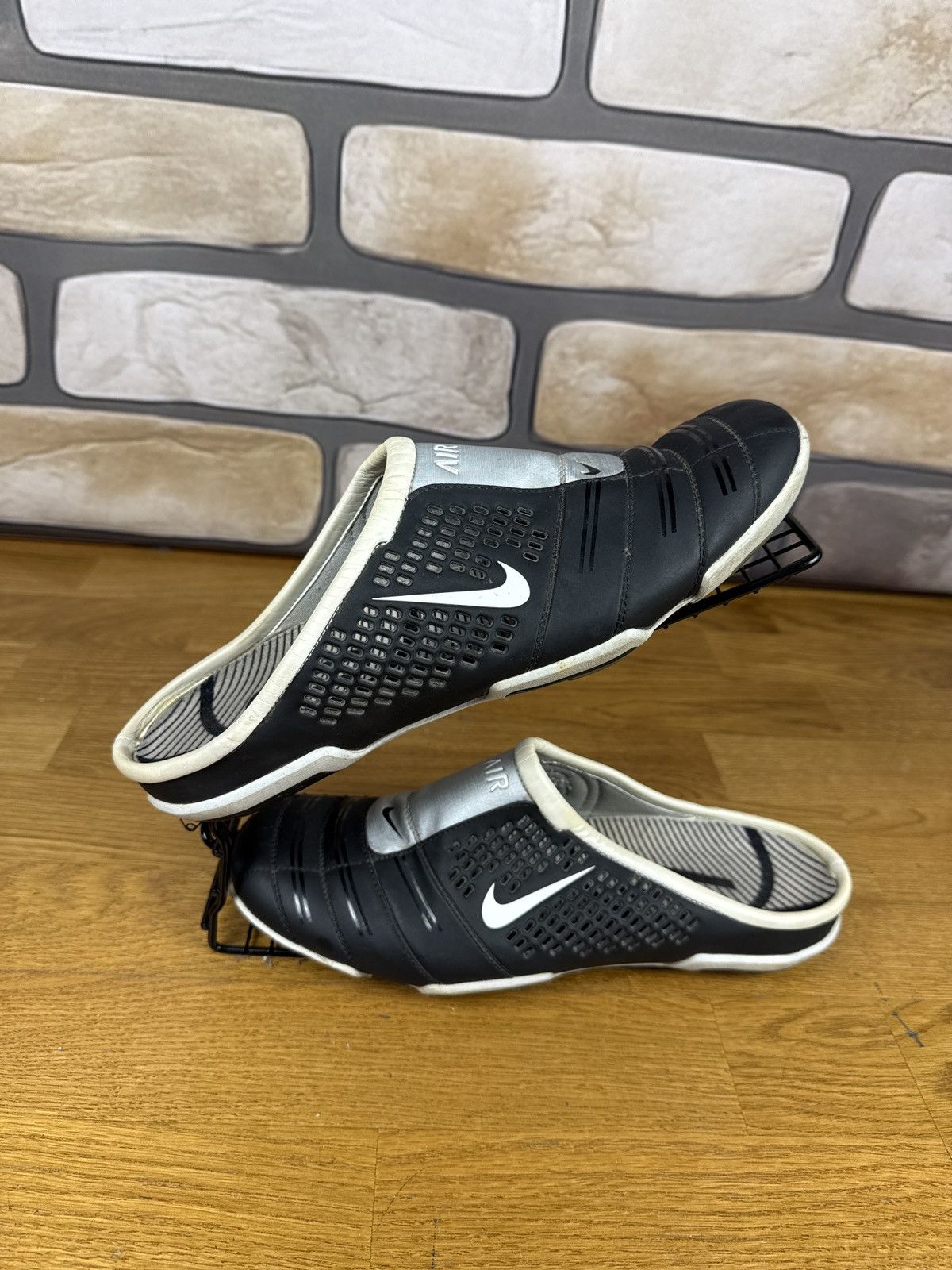 Nike Very rare nike vintage boots sneakers mules Size US 10 / EU 43 - 2 Thumbnail