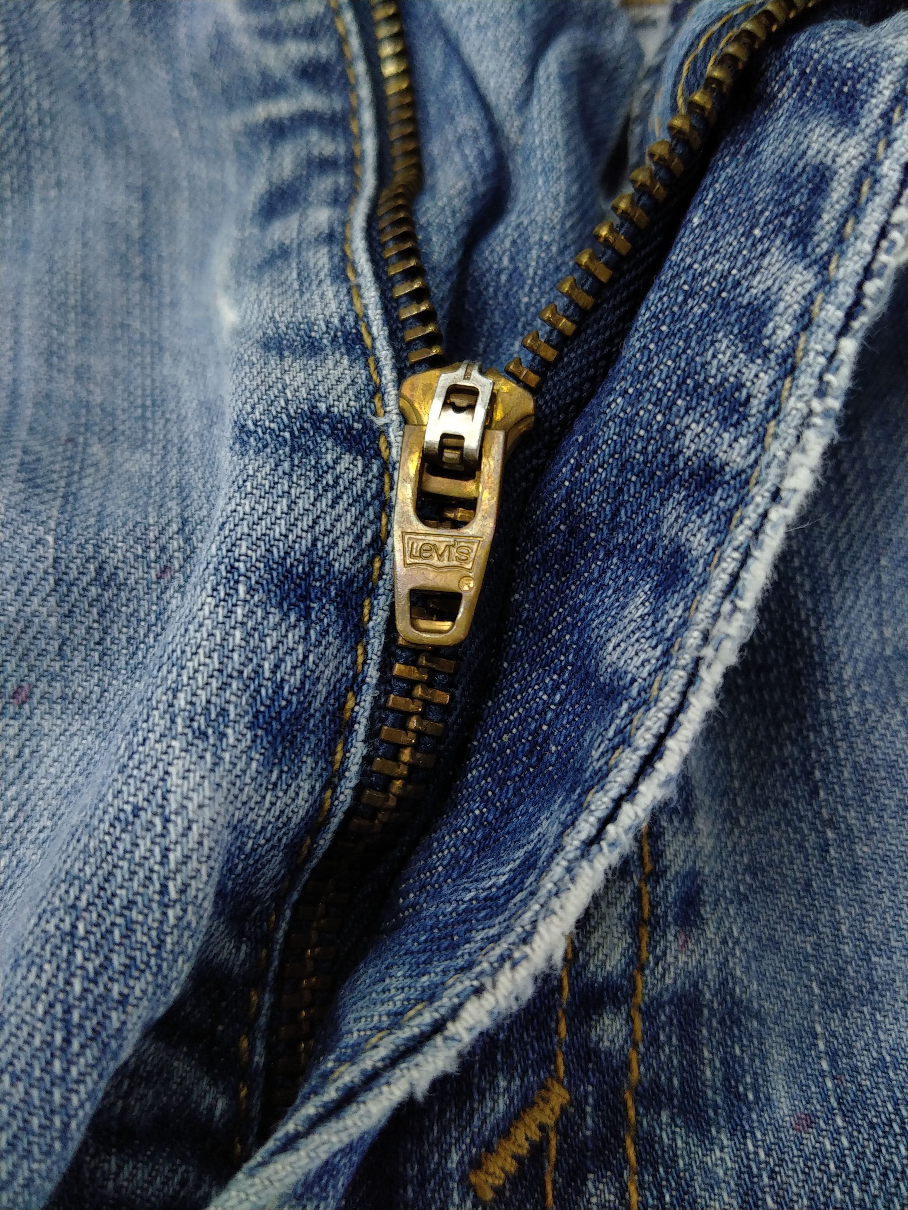 Japanese Brand Vintage Levi's 505 Straight Ripped Denim 35x30.5 JN165 Size US 35 - 20 Thumbnail