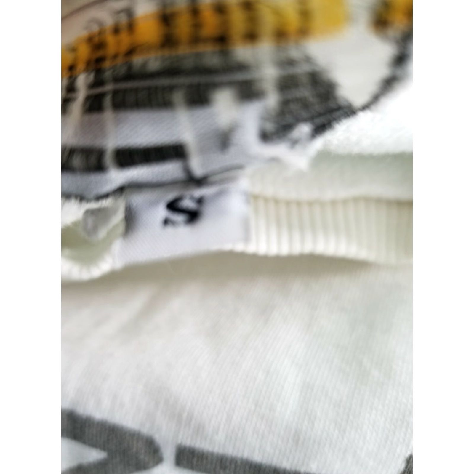 Vintage Vintage Peer Wear Mazatlan 1999 Graphic Pullover Crewneck Sweatshirt Women’s Small White 90s Casual Sportswear Size S / US 4 / IT 40 - 6 Thumbnail