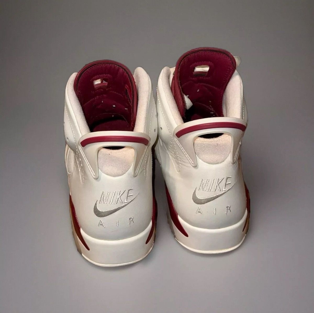 Jordan Brand Nike Air Jordan 6 Retro "Maroon" 2015 Size US 11.5 / EU 44-45 - 7 Thumbnail