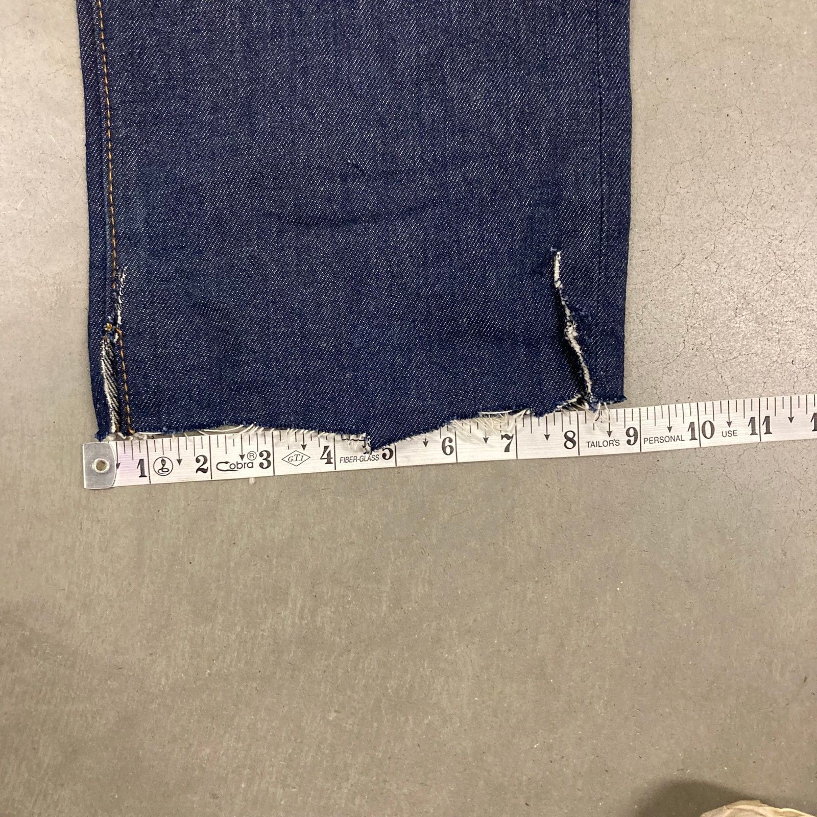 Levi's × Vintage Y2K Levi’s 501 cutoff button fly Jeans 35x29 Size US 35 - 4 Thumbnail