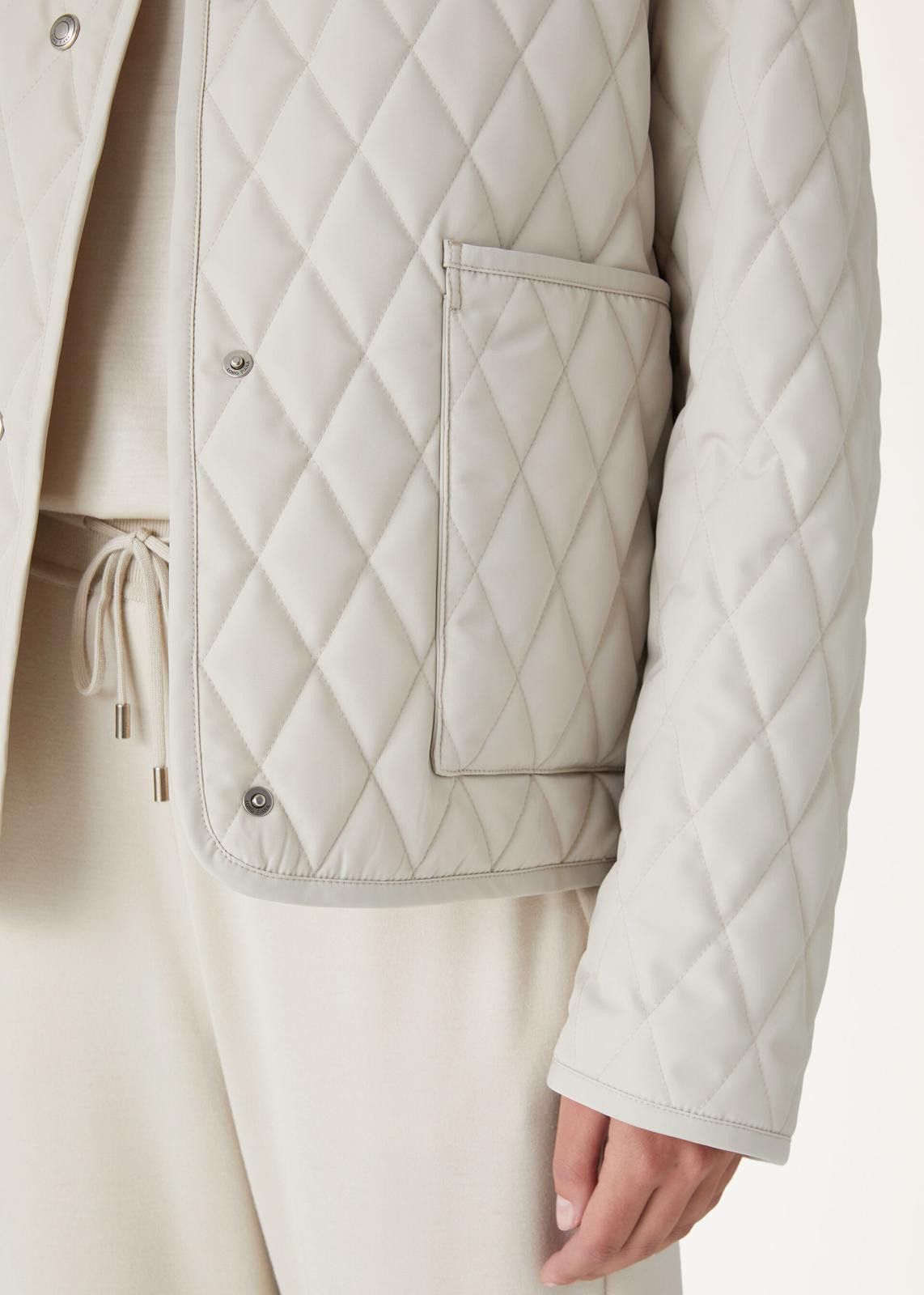 Loro Piana o1srvl11e0125 FAO0597 Yasu Blouson Jacket in Light Beige Size XS / US 0-2 / IT 36-38 - 4 Thumbnail
