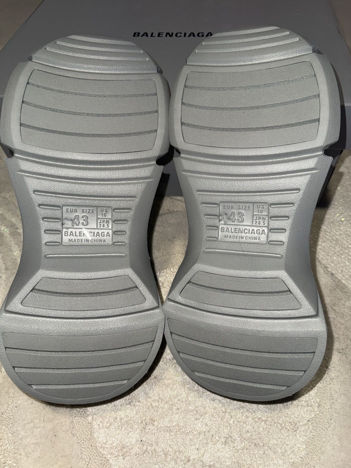 Balenciaga Balenciaga rubber sandals Size US 10 / EU 43 - 5 Thumbnail