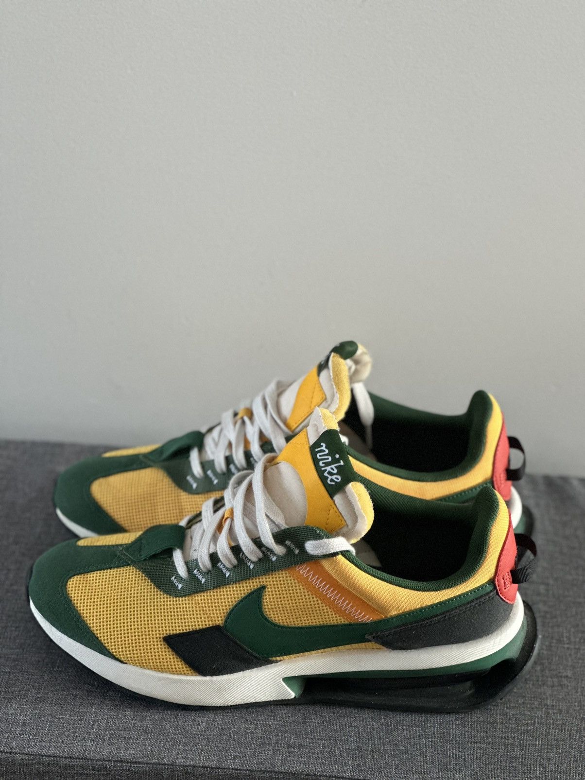 Nike Nike Air Max Pre-day university Size US 12 / EU 45 - 4 Thumbnail