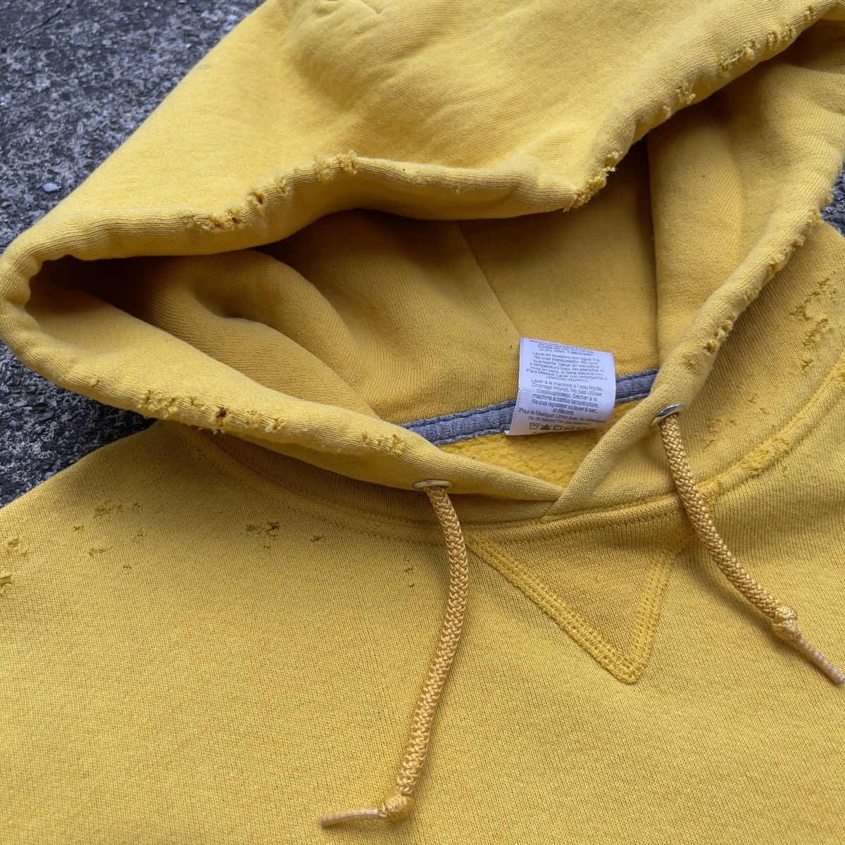 Russell Athletic × Vintage Thrashed Vintage Y2K Russell Athletic Yellow Blank Pullover Size US M / EU 48-50 / 2 - 3 Thumbnail