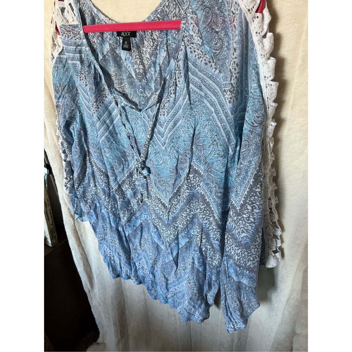 Alyx ALYX Blue Patterned V-Neck Shirt Woman’s Size XL Size XL / US 12-14 / IT 48-50 - 2 Thumbnail