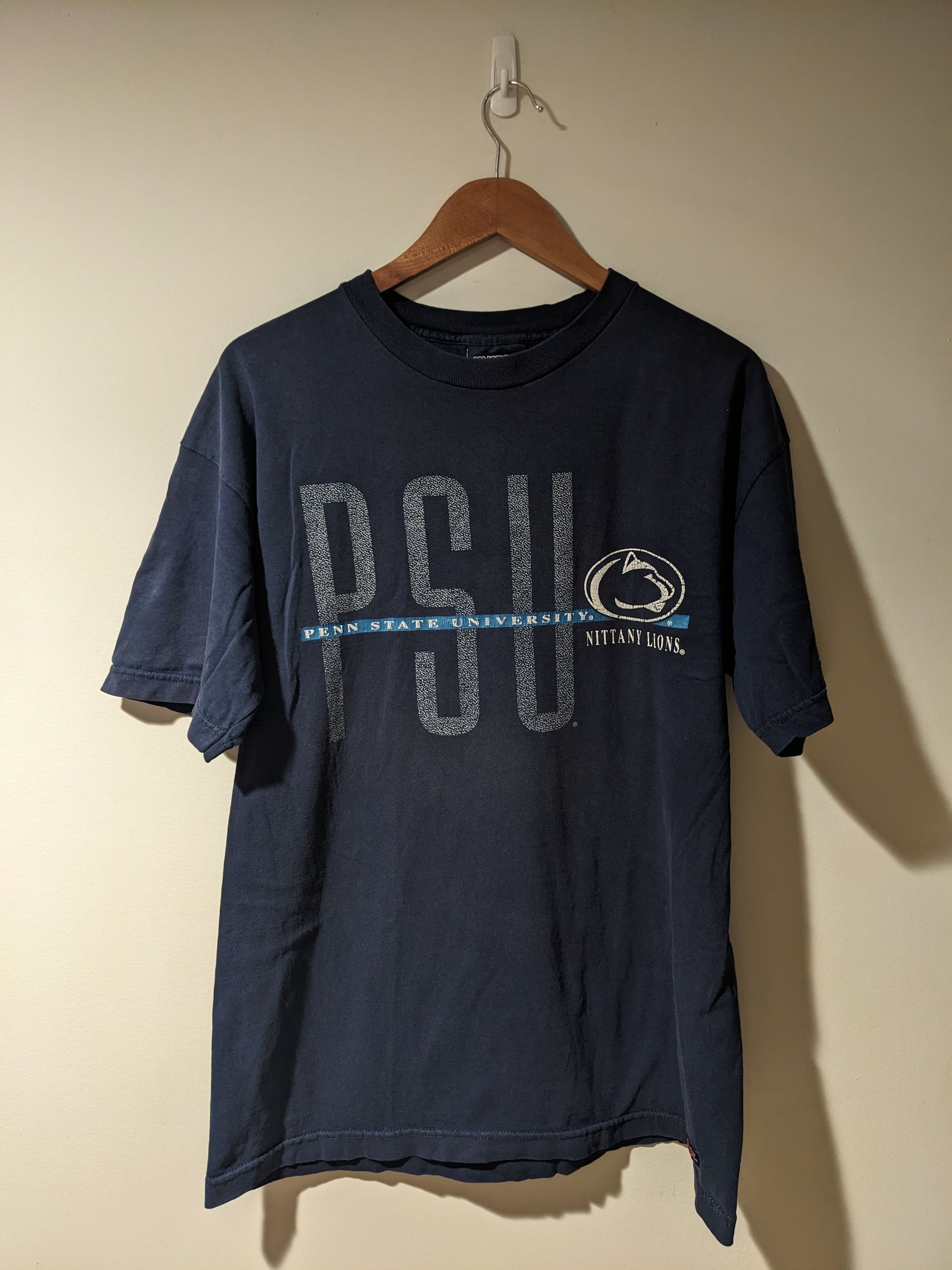 Vintage Vintage 90s Penn State University Nittany Lion T-Shirt Size US L / EU 52-54 / 3 - 1 Thumbnail