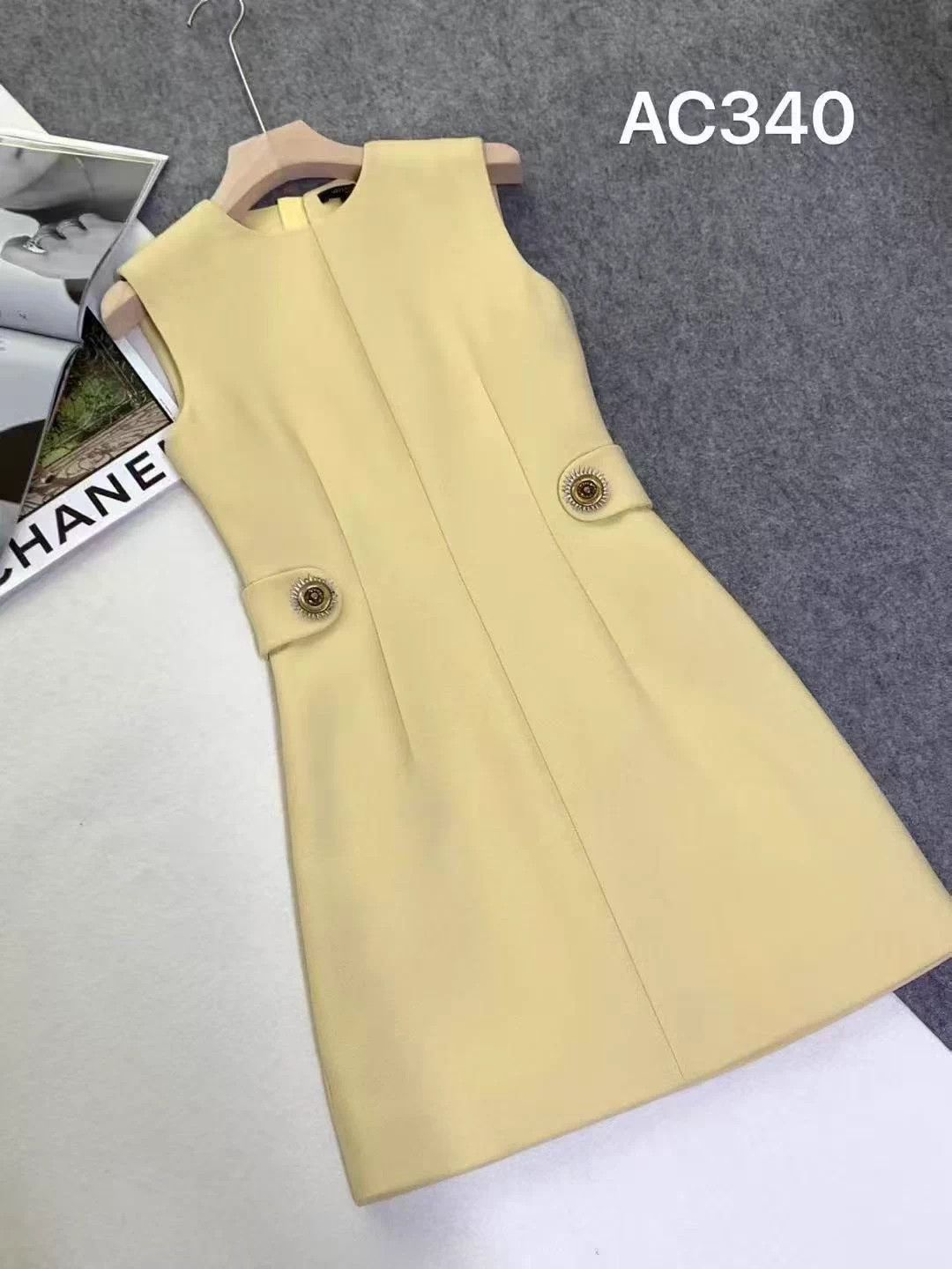 Louis Vuitton LV Sleeveless Elegant Dress Women's 34 Size XS / US 0-2 / IT 36-38 - 1 Thumbnail