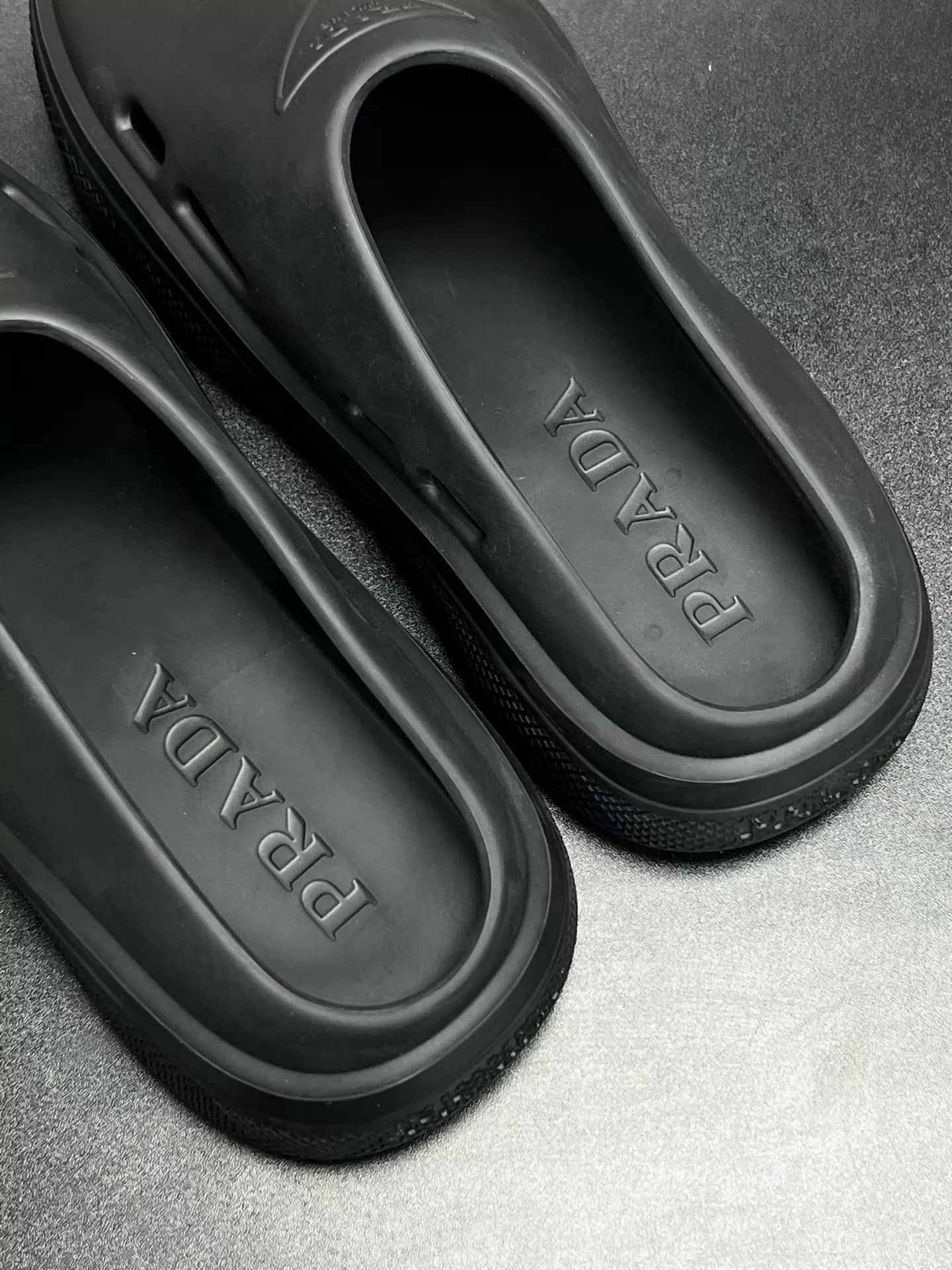 Prada Prada Rubber Mule Slipper 40 Like New Size US 7 / EU 40 - 4 Thumbnail