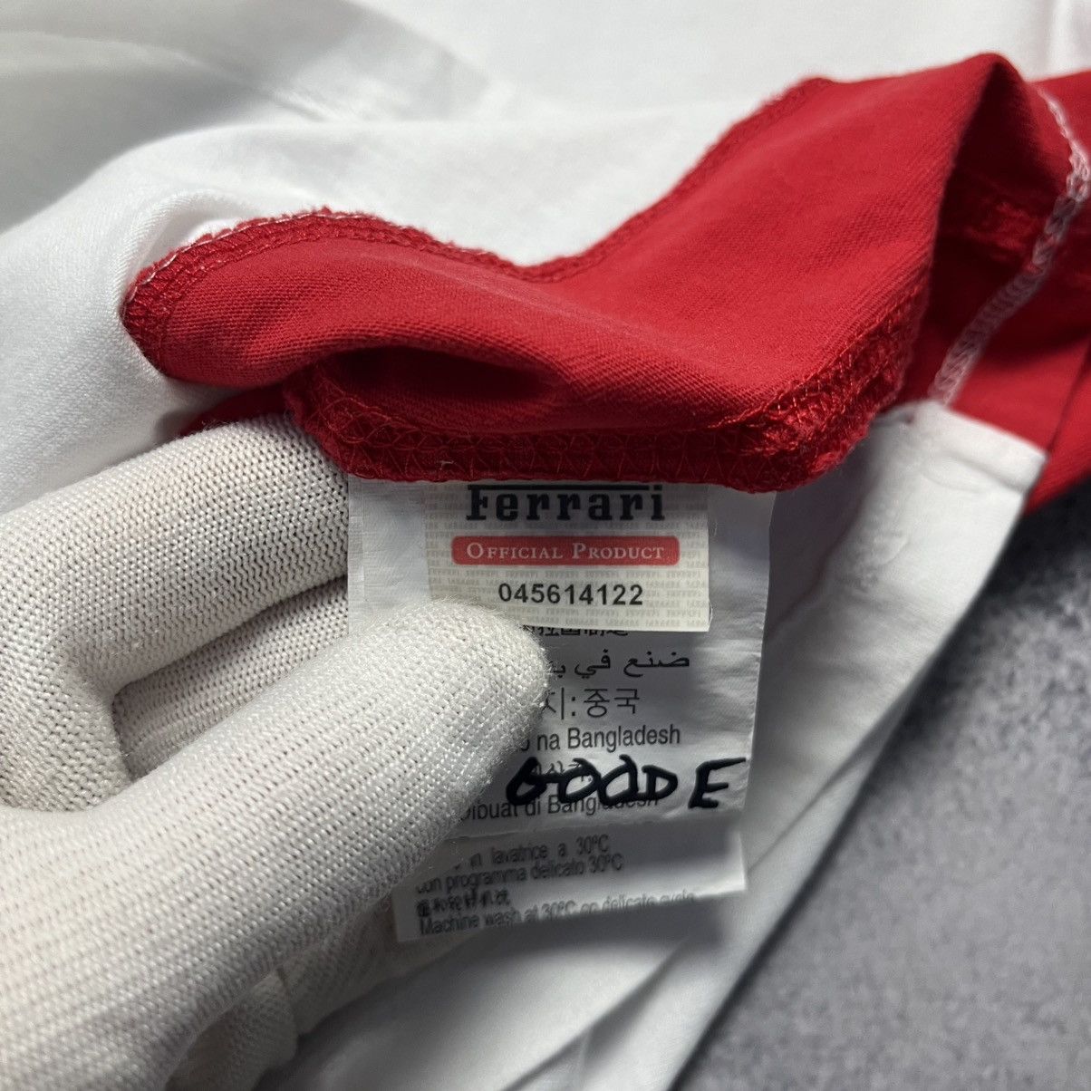 Ferrari Ferrari Big Central Logo Tee Streetwear Y2K Racing Size US M / EU 48-50 / 2 - 10 Thumbnail