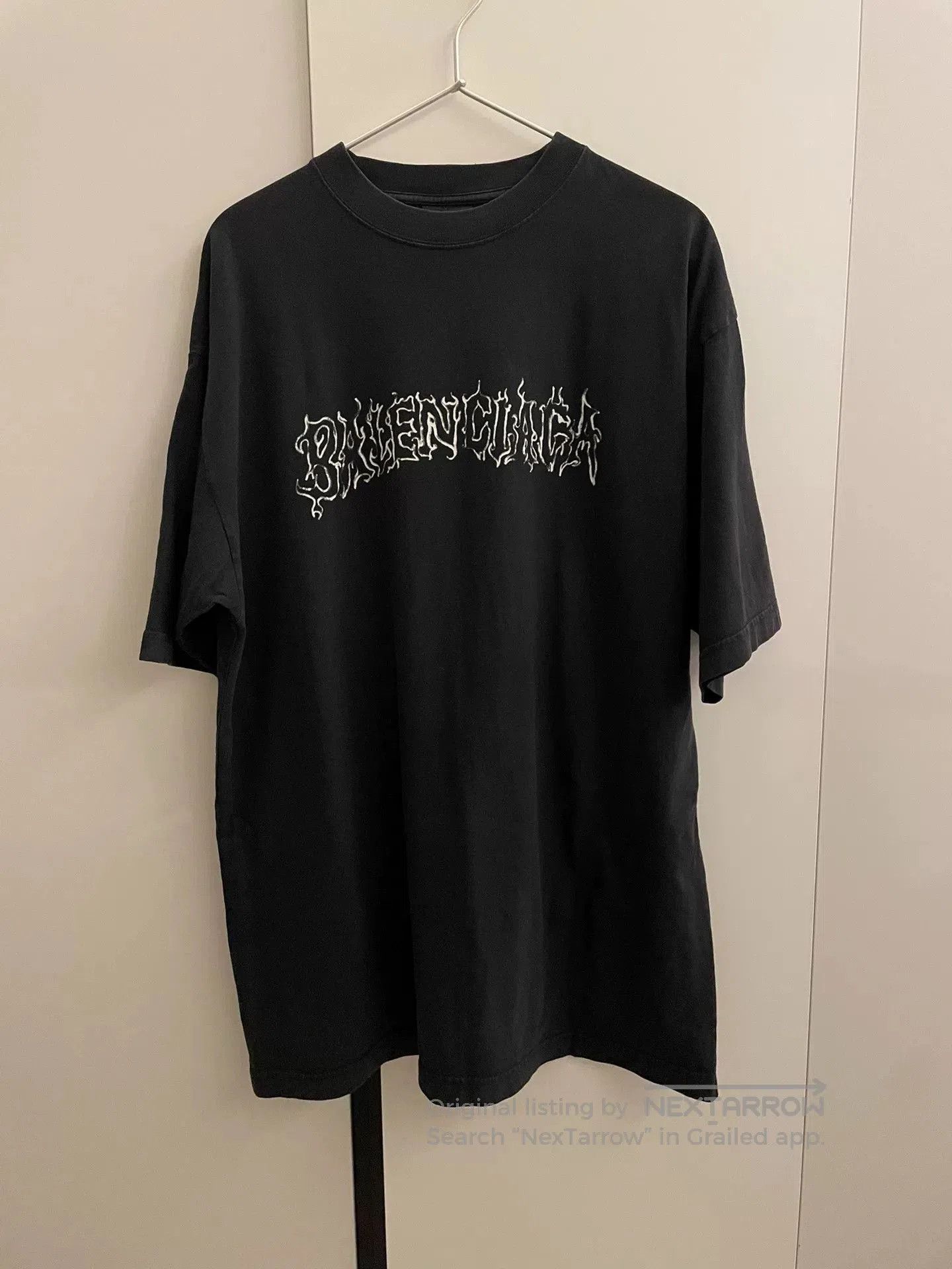 Balenciaga Balenciaga NewYear Lightning Logo Tee. Size XS / US 0-2 / IT 36-38 - 4 Thumbnail
