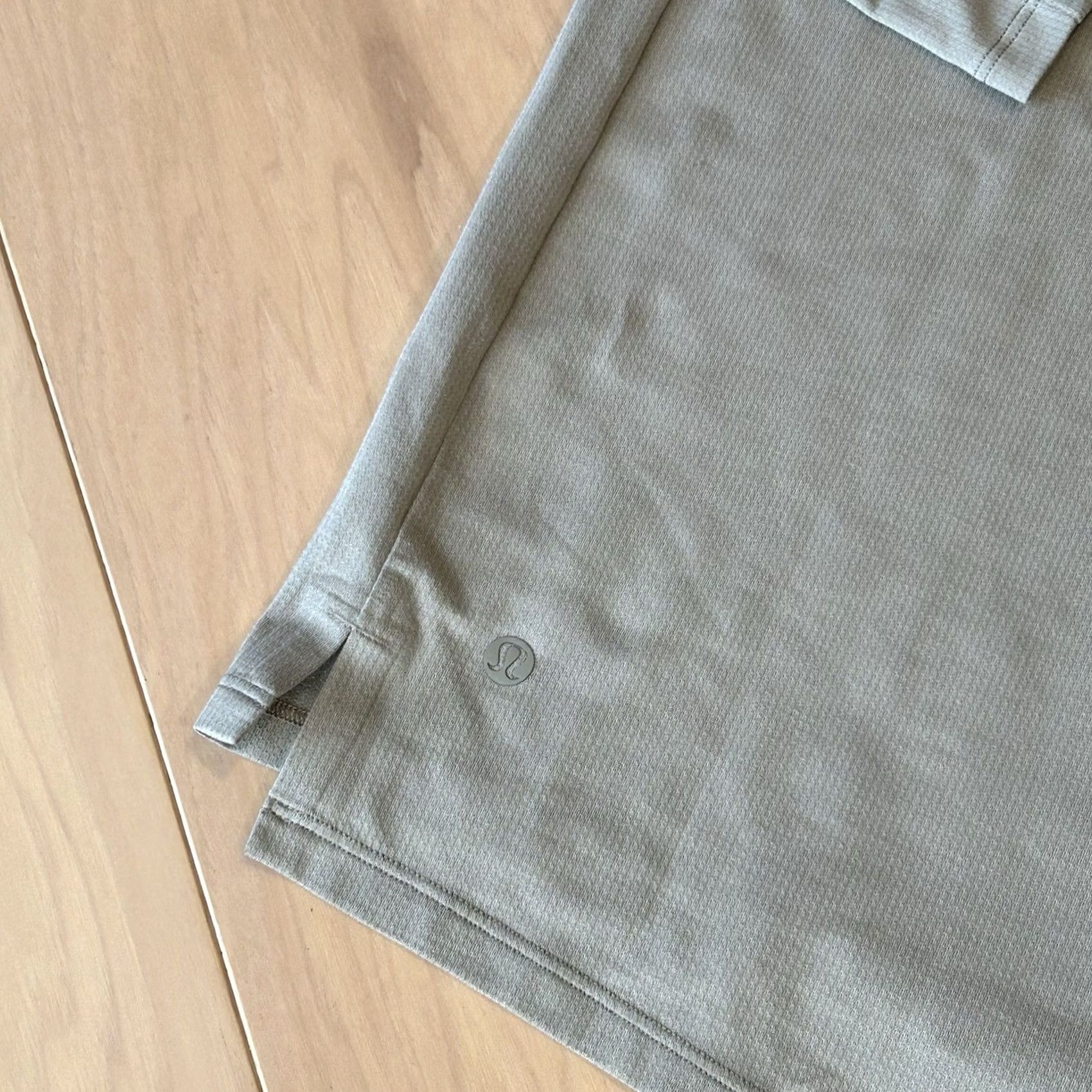 Lululemon Lululemon Henley Shirt Long Sleeve Tan Beige Logo Men's Large Regular Size Size US L / EU 52-54 / 3 - 5 Thumbnail