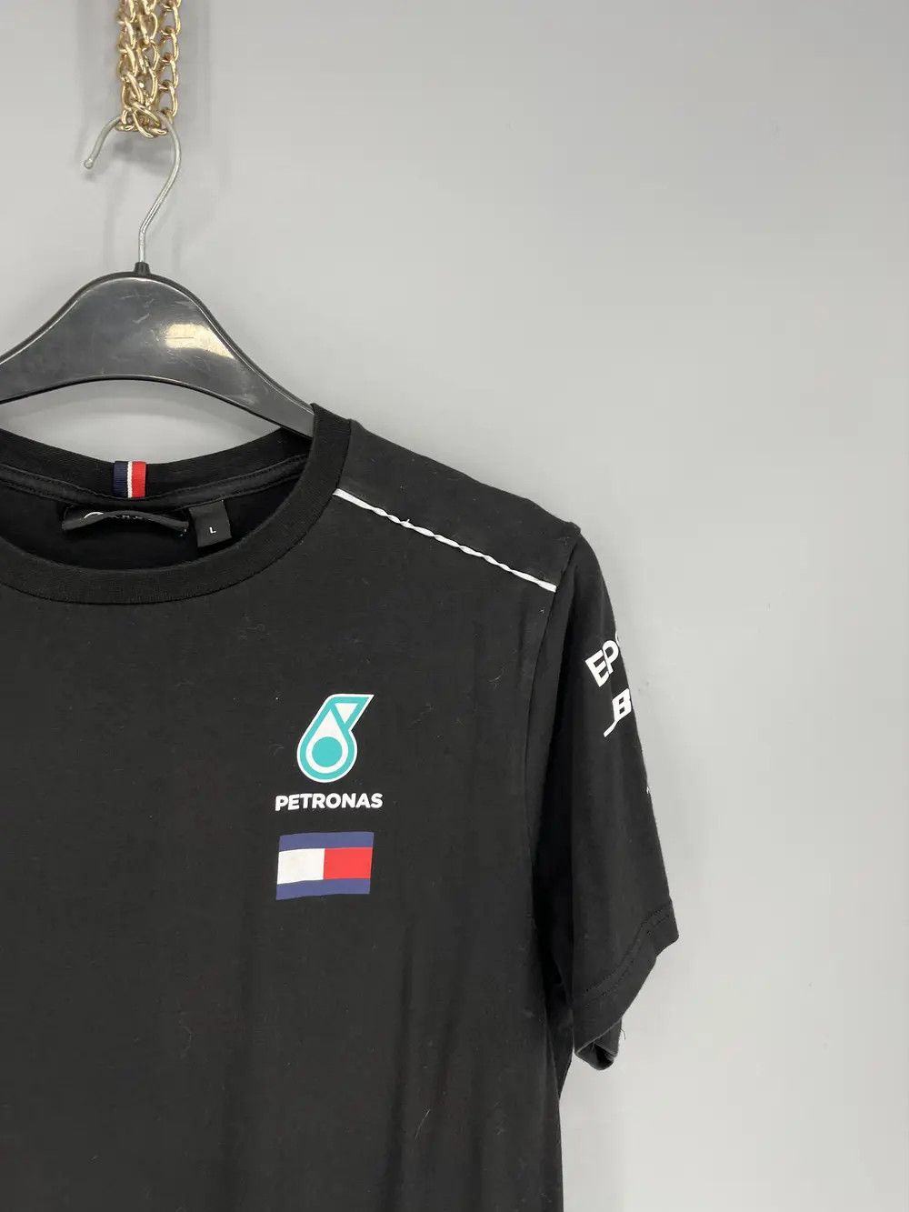 Mercedes-Benz Vintage Mercedes Benz AMG Petronas Tommy Hilfiger Racing Tee Size US L / EU 52-54 / 3 - 6 Thumbnail