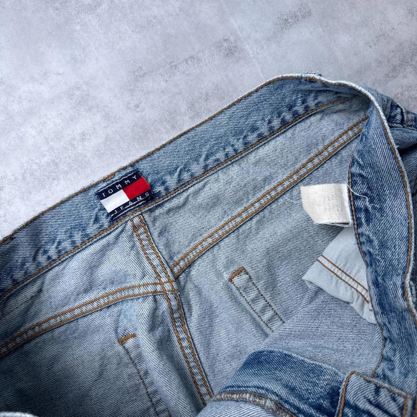 Tommy Hilfiger Y2K Tommy Hilfiger 00s Denim Baggy Shorts Size US 36 / EU 52 - 5 Thumbnail