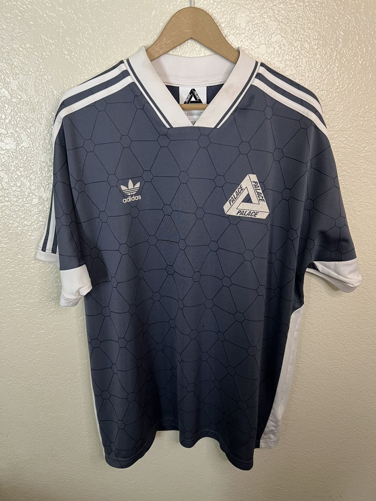 Palace palace x umbro home shirt large | Grailed