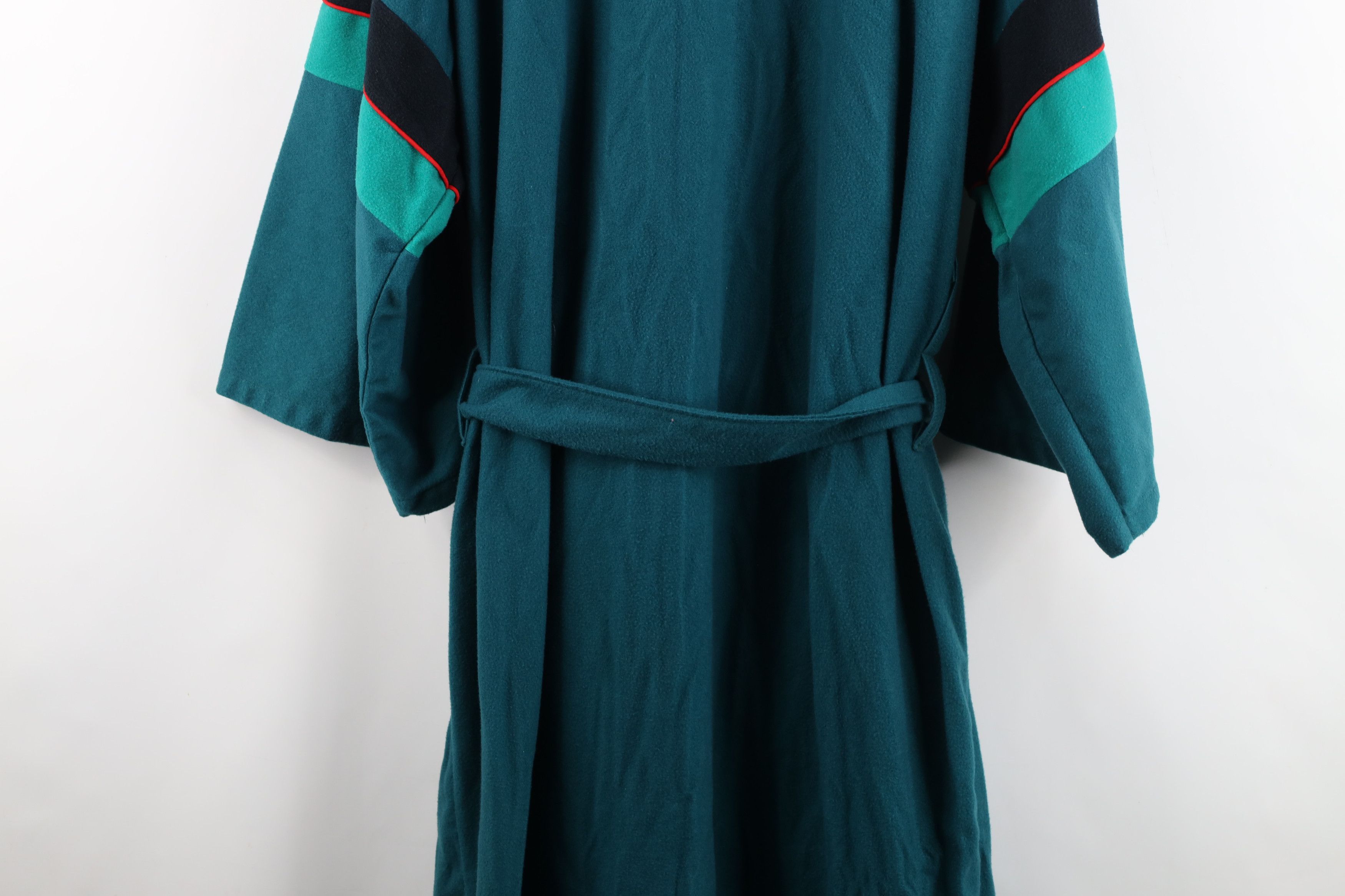 Vintage Vintage 90s Streetwear Striped Belted Velour Bath Robe Size US L / EU 52-54 / 3 - 16 Thumbnail