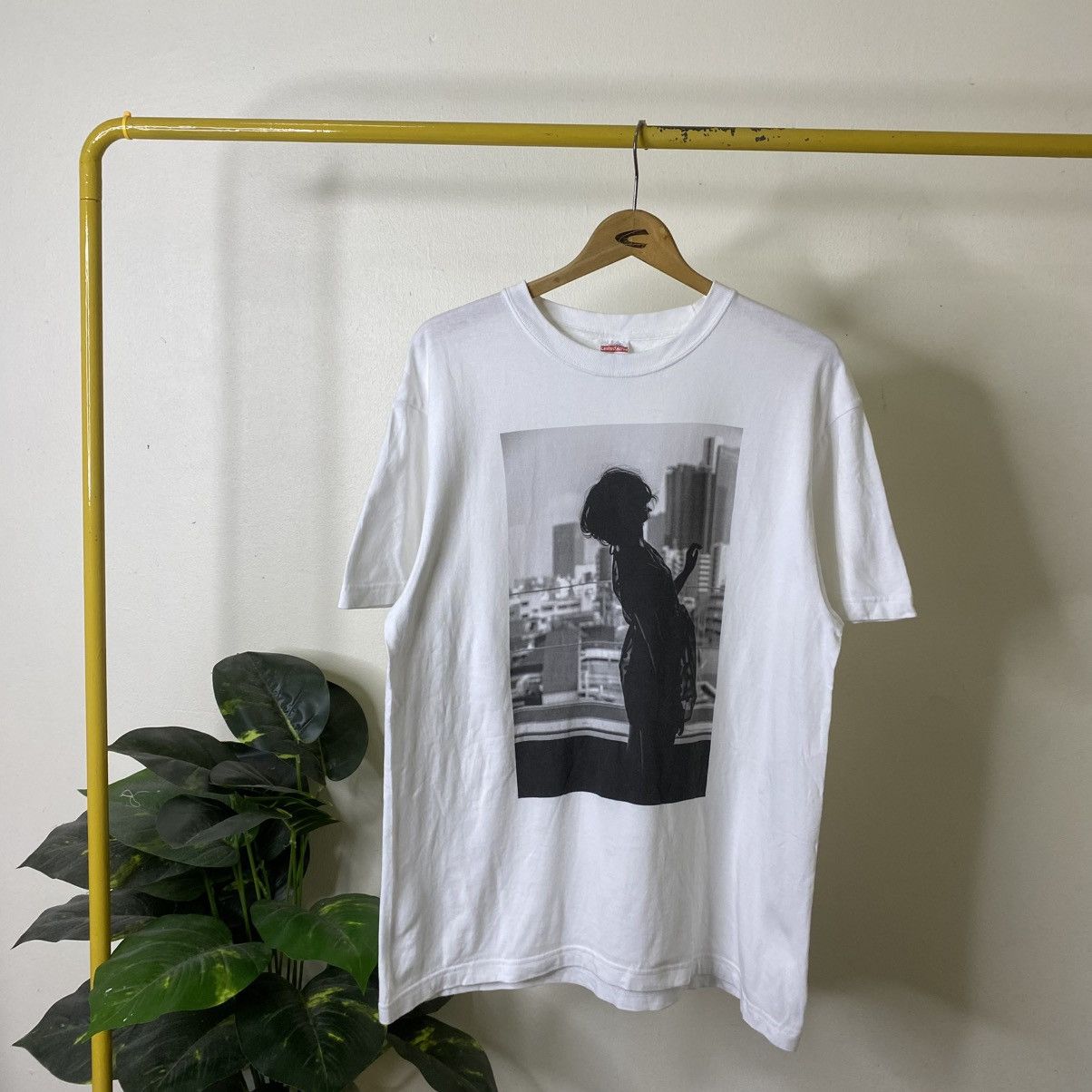 Hysteric Glamour Sexy Woman Graphic Hysterics Glamour Style T Shirt Size US L / EU 52-54 / 3 - 1 Thumbnail