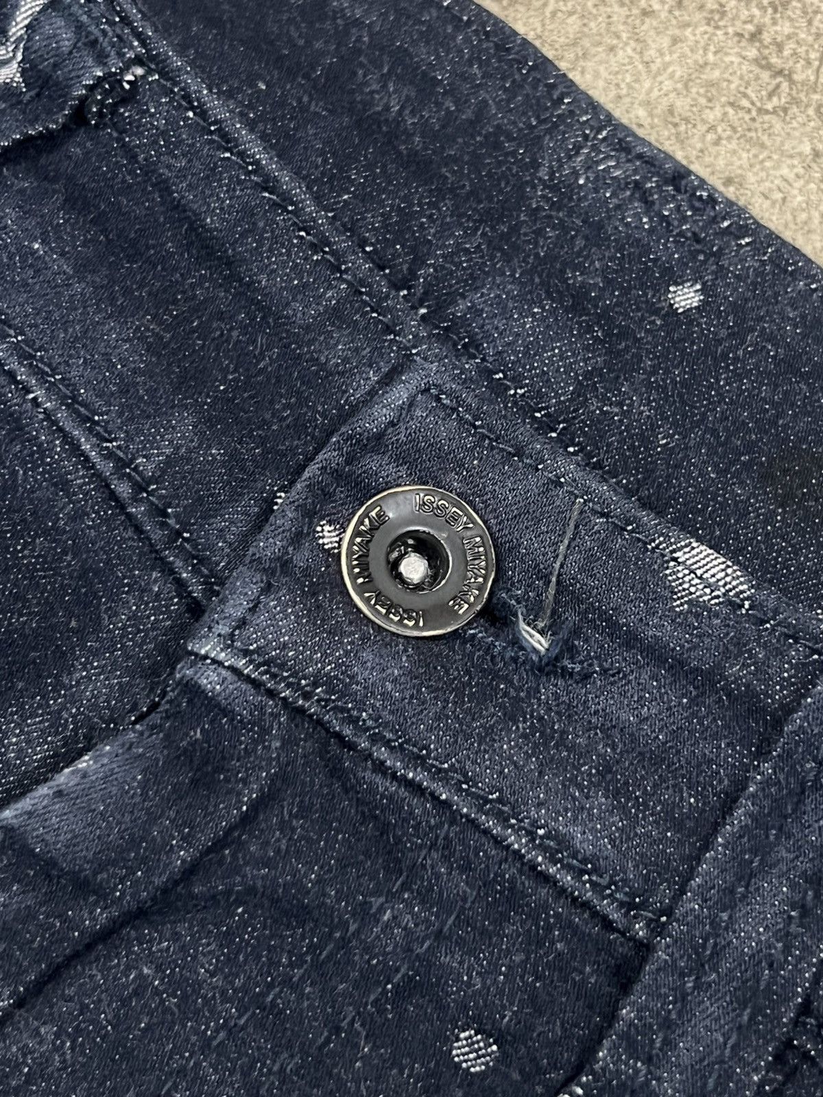 Issey Miyake Issey Miyake - SSO4 Astronomy Jacquard Stretch Denim Jeans Size US 29 - 5 Thumbnail