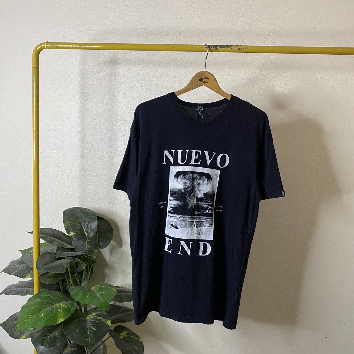Insight Insight Nuevo End Nuclear Bomb Graphic Tshirt Size US L / EU 52-54 / 3 - 1 Thumbnail