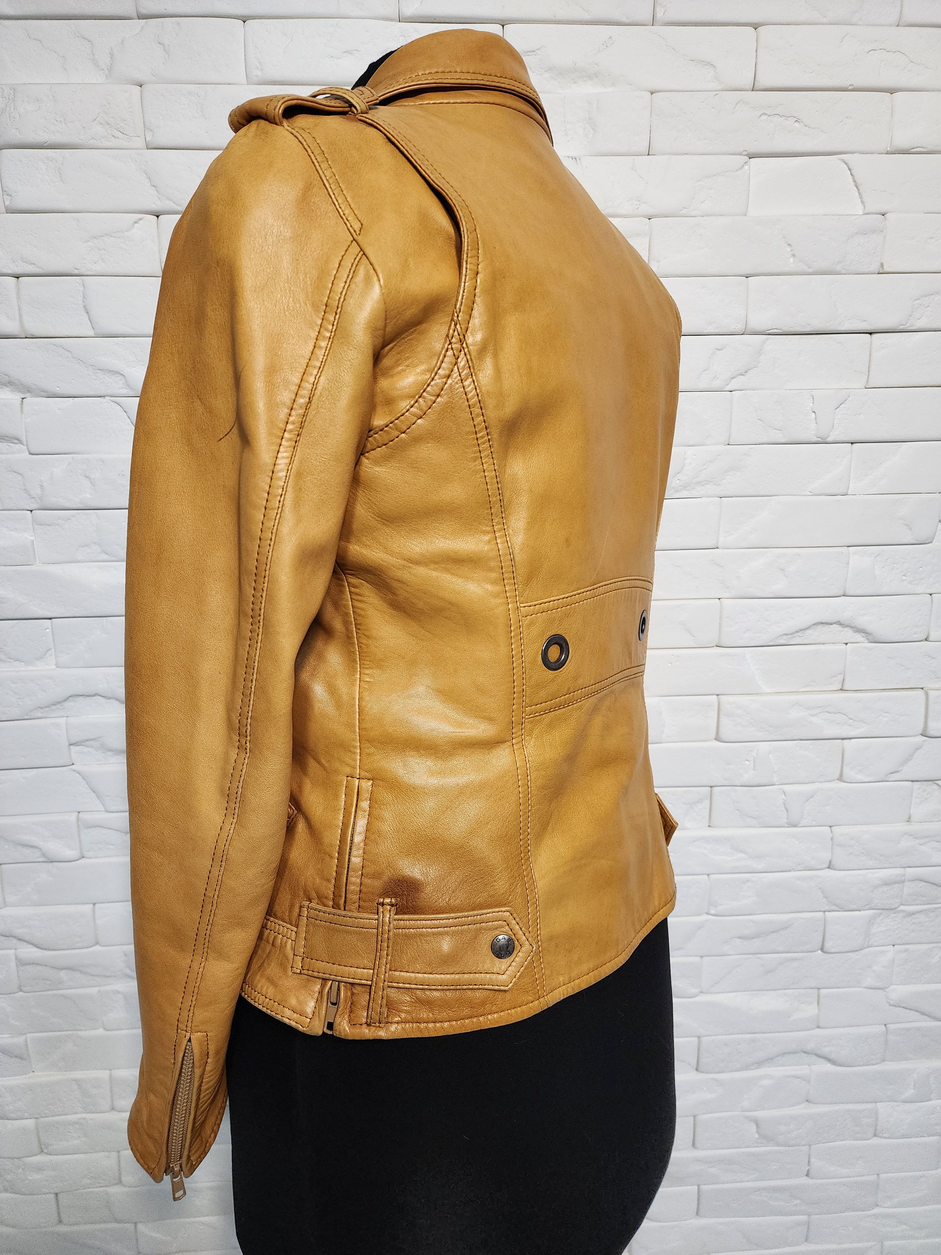 Designer Women's Brown Leather Sports Jacket: Size S / US 4 / IT 40 - 6 Thumbnail