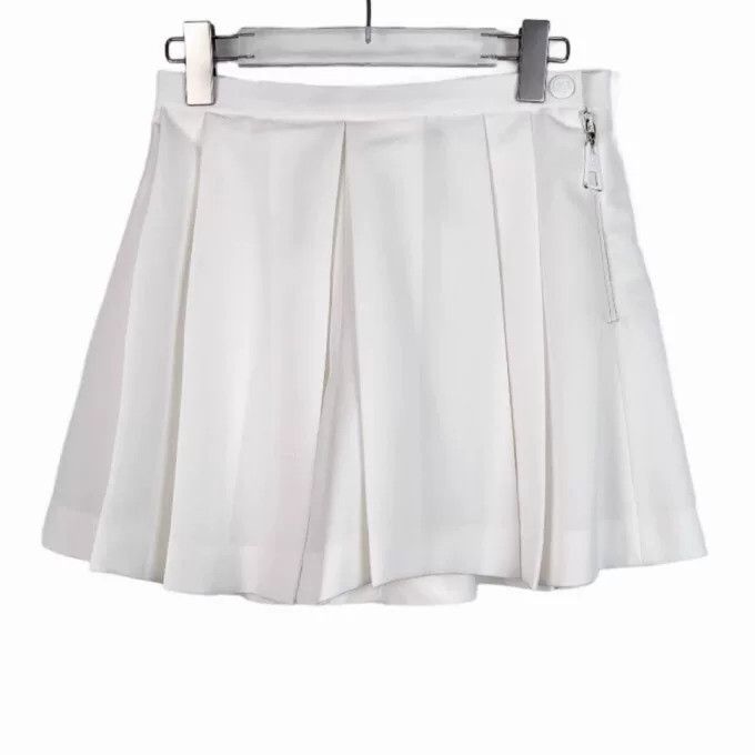Louis Vuitton Louis Vuitton Logo Silk Blend White Pleated Skirt Size 38" / US 16 / IT 52 - 1 Thumbnail