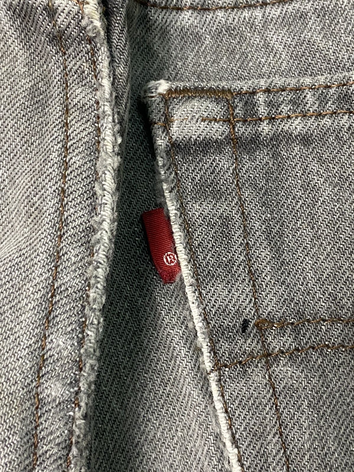 Levi's × Vintage 1989 Red Bat Wing 501 Levis Strauss Slim Straight Grey Jeans Size US 30 / EU 46 - 7 Thumbnail