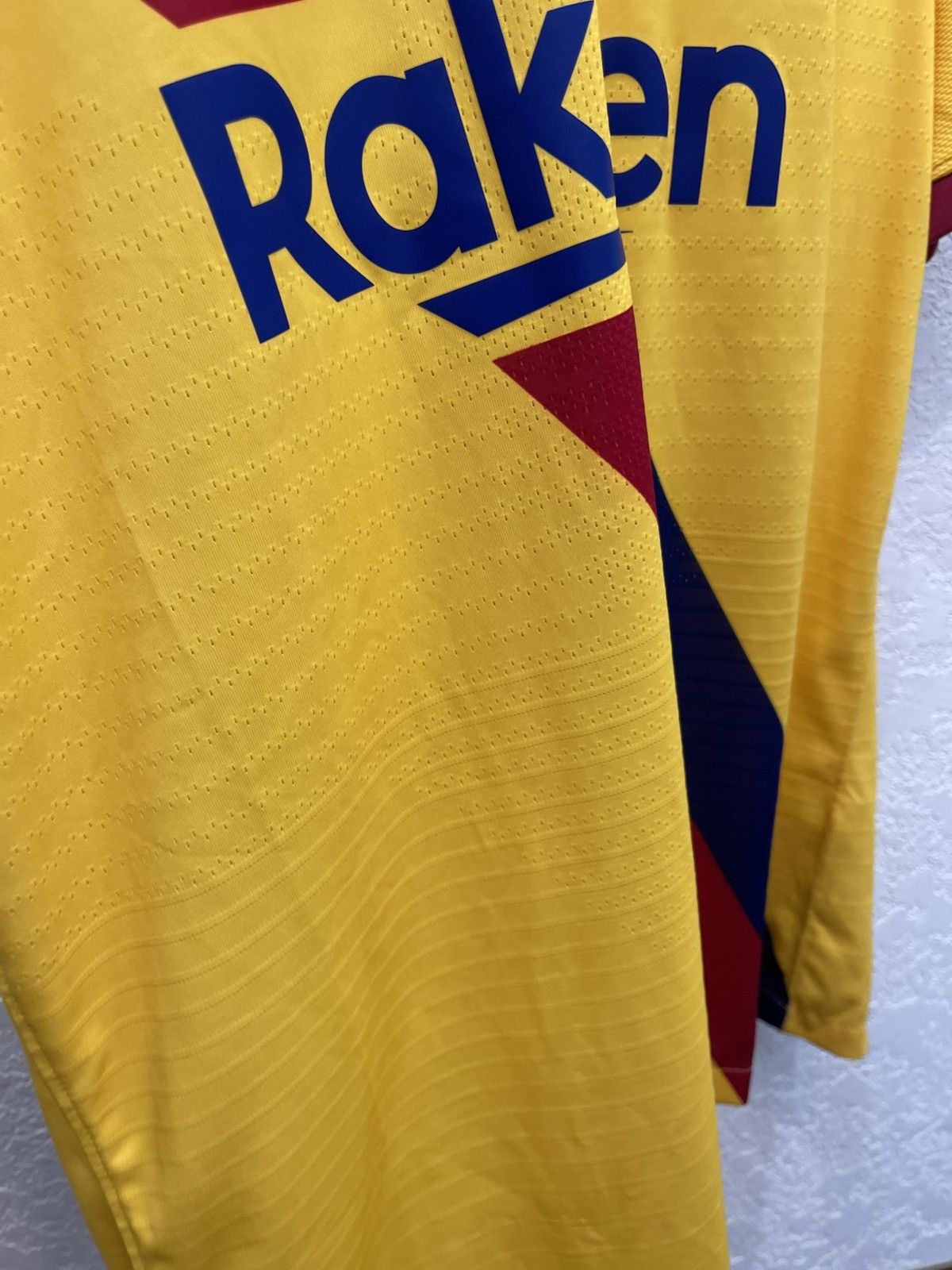 2019-2020 BARCELONA VAPORKNIT AWAY MESSI