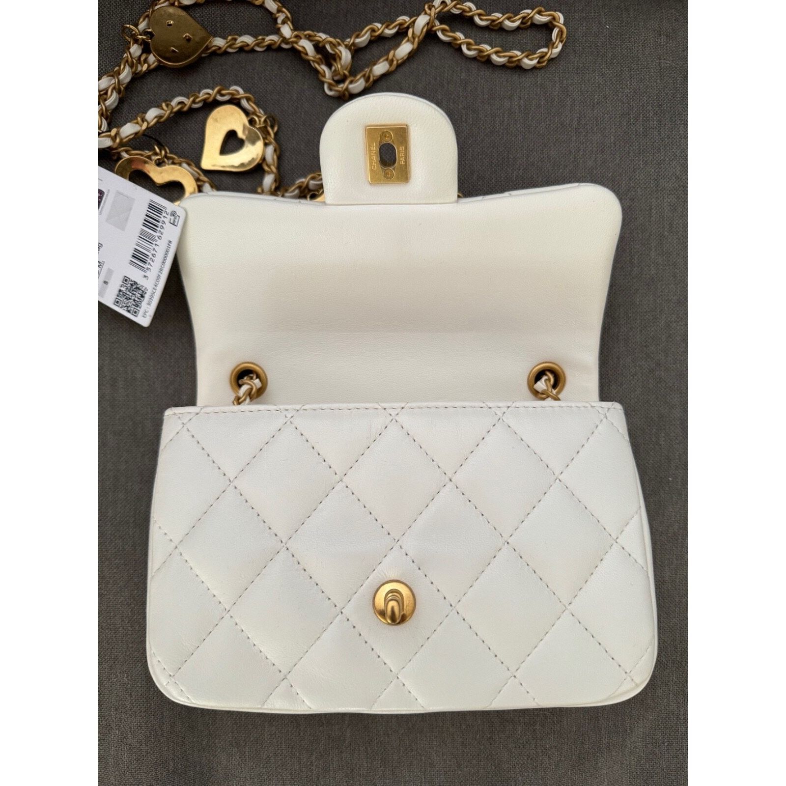 Chanel Chanel Mini Flap Open Heart Gold Logo Shoulder Crossbody Bag Size ONE SIZE - 17 Thumbnail