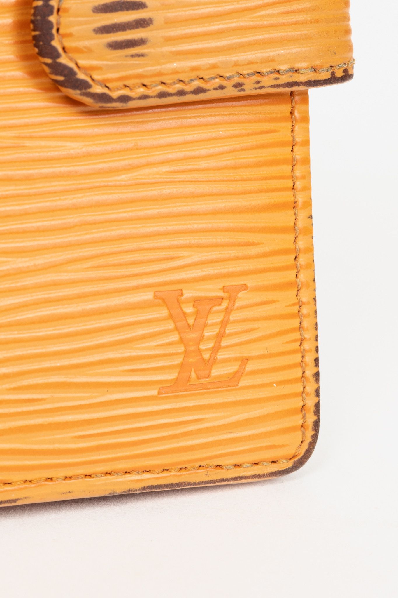 Louis Vuitton Louis Vuitton Epi Leather Porte-Billets Compact Wallet Size ONE SIZE - 6 Thumbnail