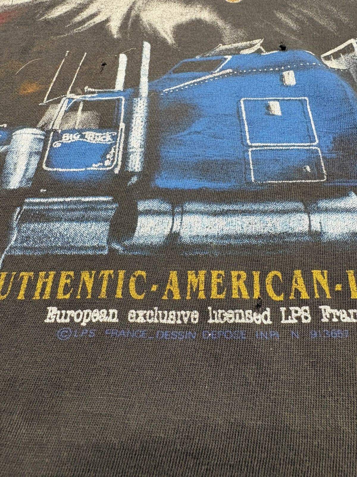 Vintage Vintage 90s Eagle Truck USA Graphic T-Shirt Distressed Faded Size US XL / EU 56 / 4 - 7 Thumbnail
