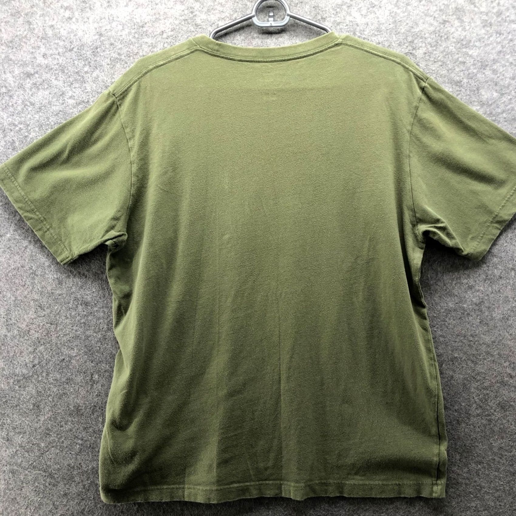 Uniqlo VINTAGE Uniqlo SPRZ NY Jason Polan Pocket Tee Mens L Green Bee Embroidered T-Shirt Size US L / EU 52-54 / 3 - 2 Thumbnail
