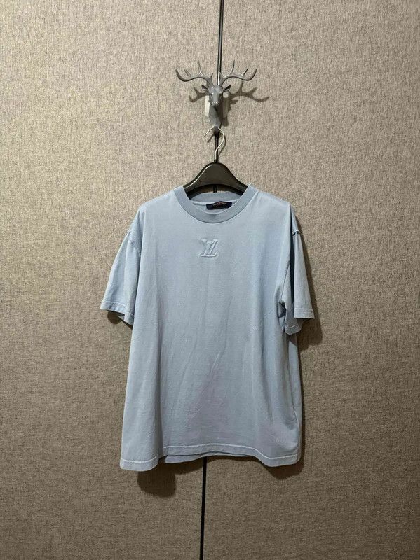 Louis Vuitton Louis Vuitton Men's Light Blue Cotton Logo T-Shirt 0089 Size US M / EU 48-50 / 2 - 1 Thumbnail
