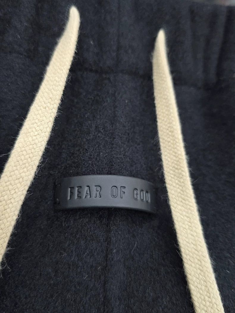 Fear of God Fear of God woolen black shorts Size US 30 / EU 46 - 2 Thumbnail