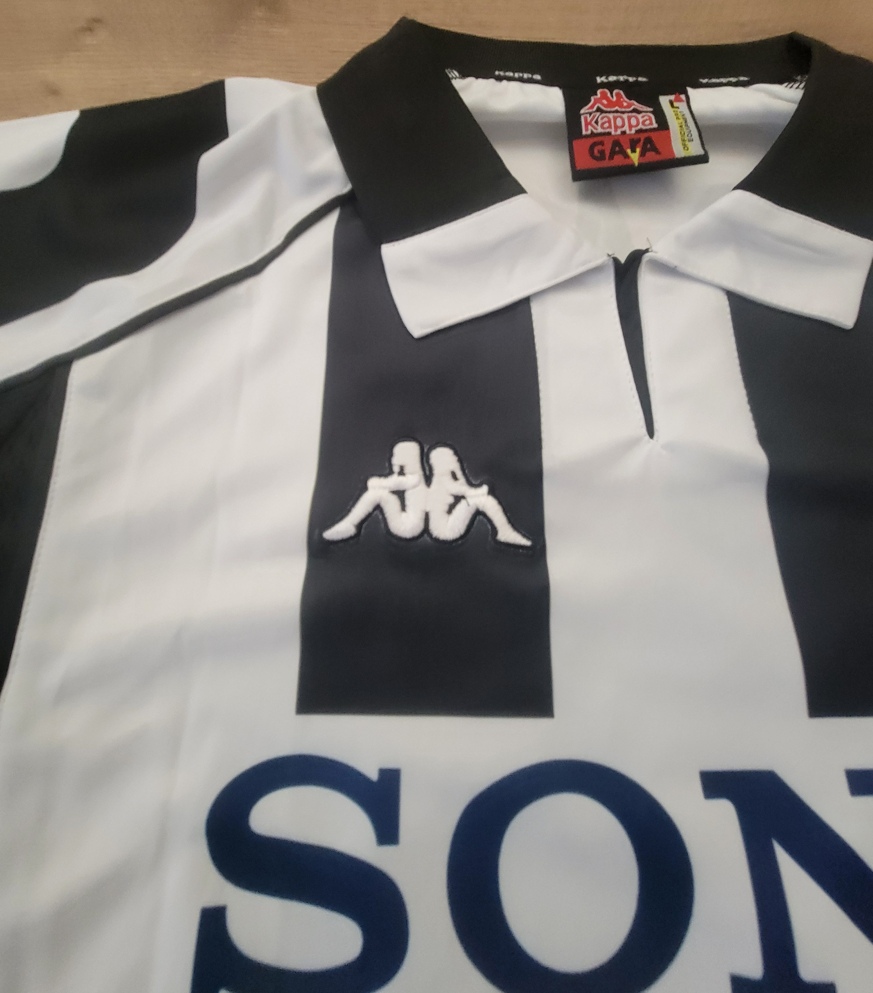 Other 1997-1998 juventus Zidane 21 soccer camiseta jersey Size US L / EU 52-54 / 3 - 4 Thumbnail