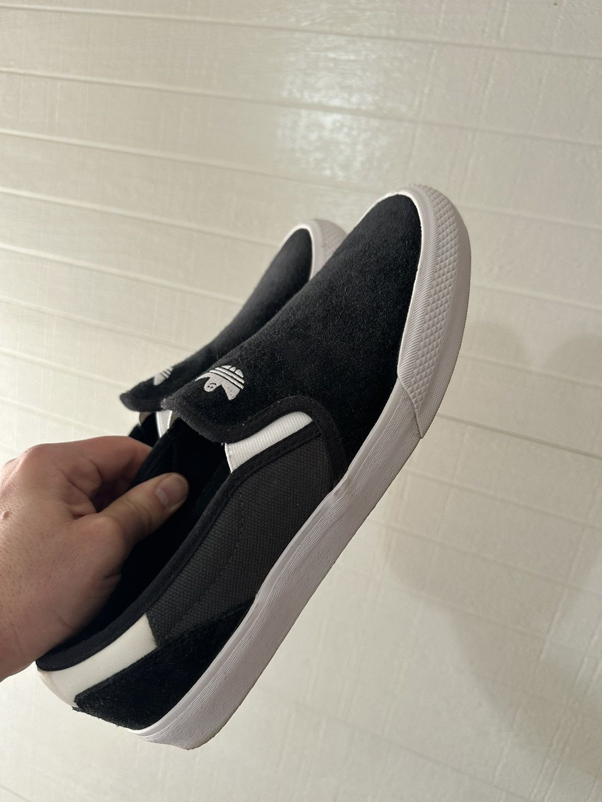 Adidas Adidas Gonz slip ons Size US 10.5 / EU 43-44 - 5 Thumbnail