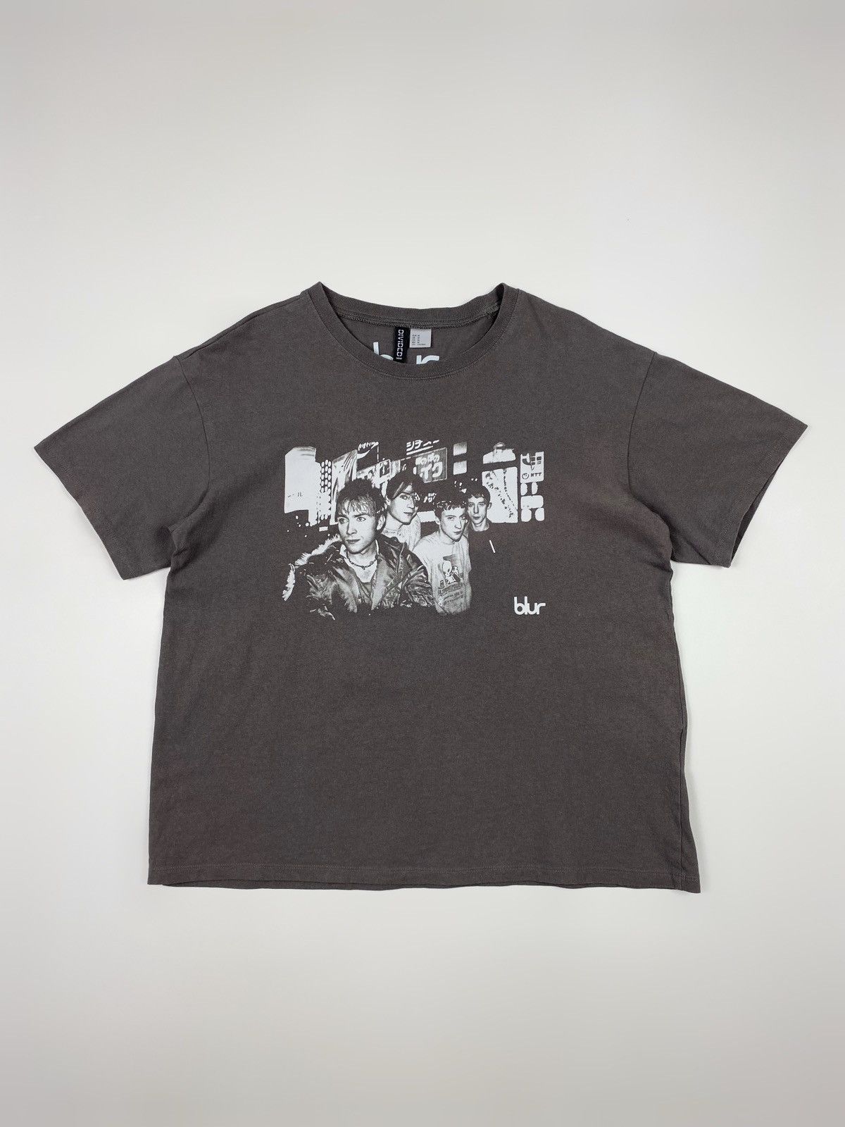 Band Tees H&M x Blur Brit Pop Band Photo Graphic Boxy Tee Size US S / EU 44-46 / 1 - 1 Thumbnail