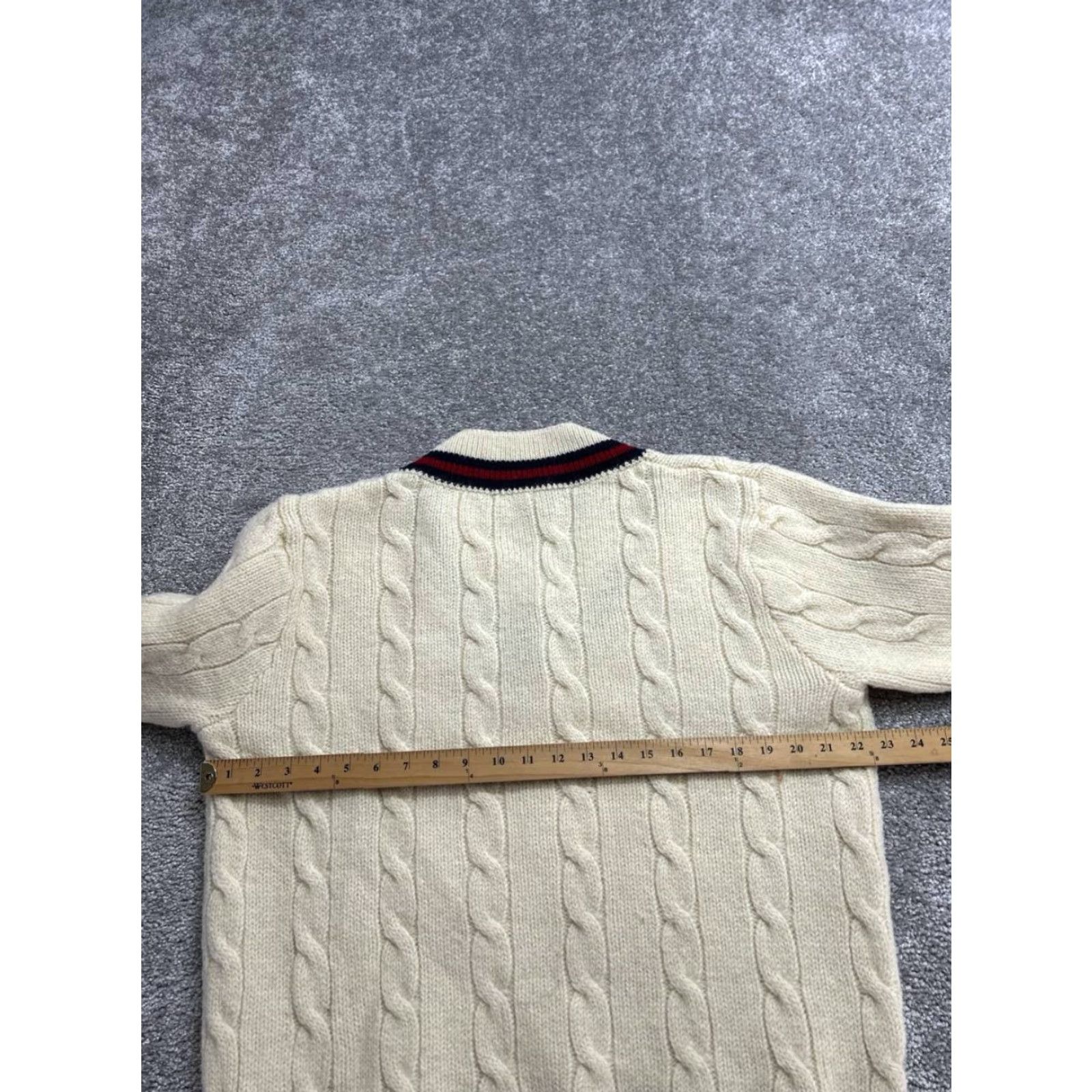 Brandy Melville Brandy Melville Sweater Womens One Size Beige Wool Cable-Knit Ribbed Trim V-Neck Pullover Size ONE SIZE - 5 Thumbnail