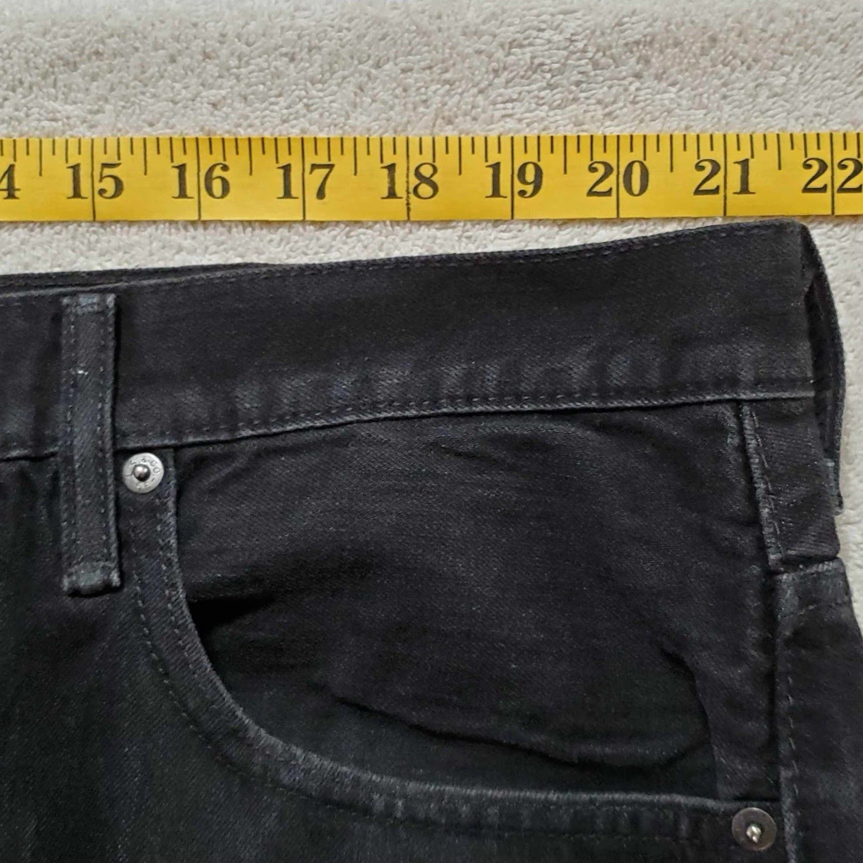 Levi's VINTAGE Levi's 569 Mens Denim Shorts Bermuda Black 42 Loose Straight 2000s Y2K Casual Mens Size US 42 / EU 58 - 4 Thumbnail