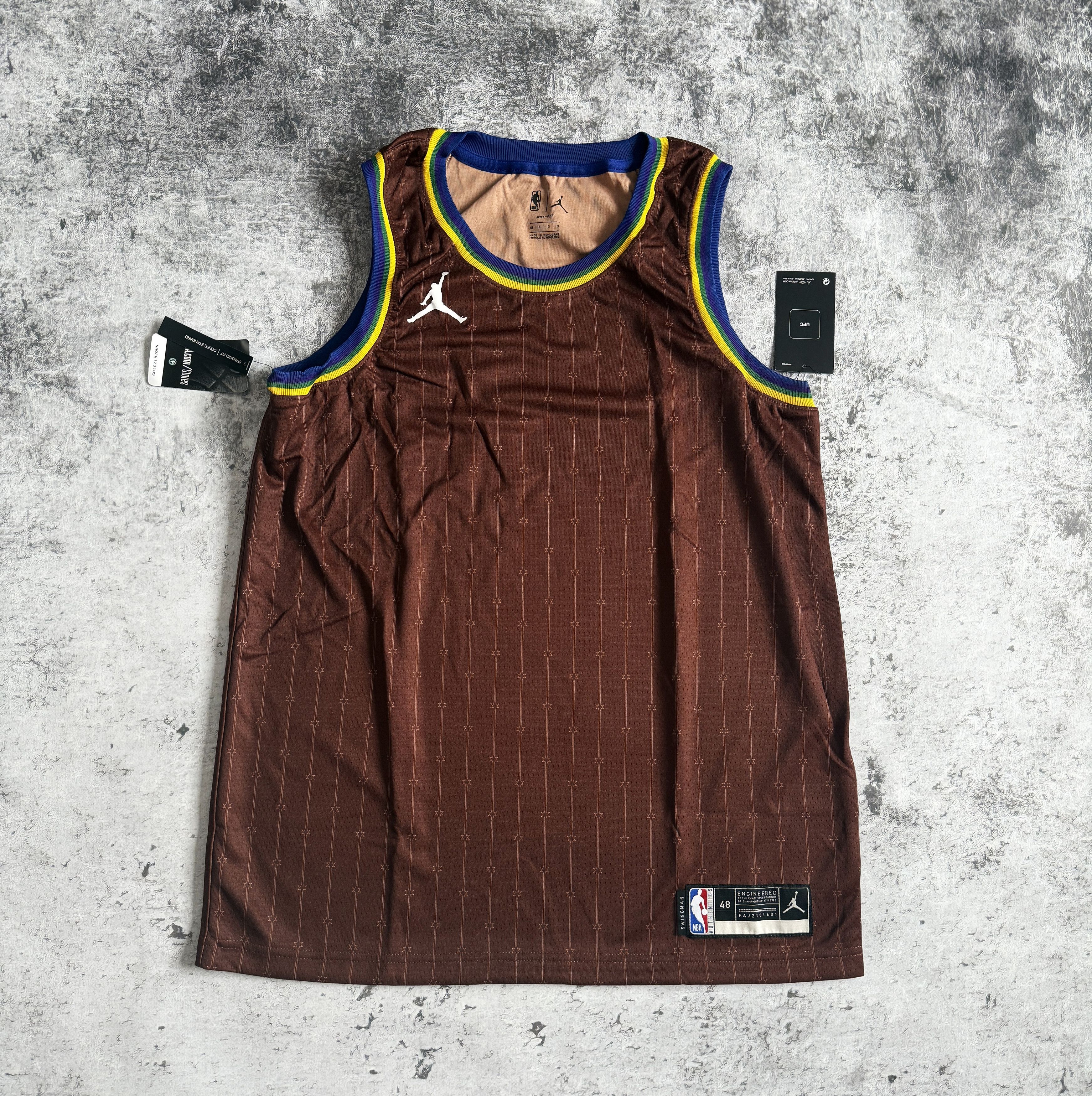 Nike JORDAN SLEEVELESS TANK TOP BASKETBALL L CU9067-280 Size US L / EU 52-54 / 3 - 1 Thumbnail