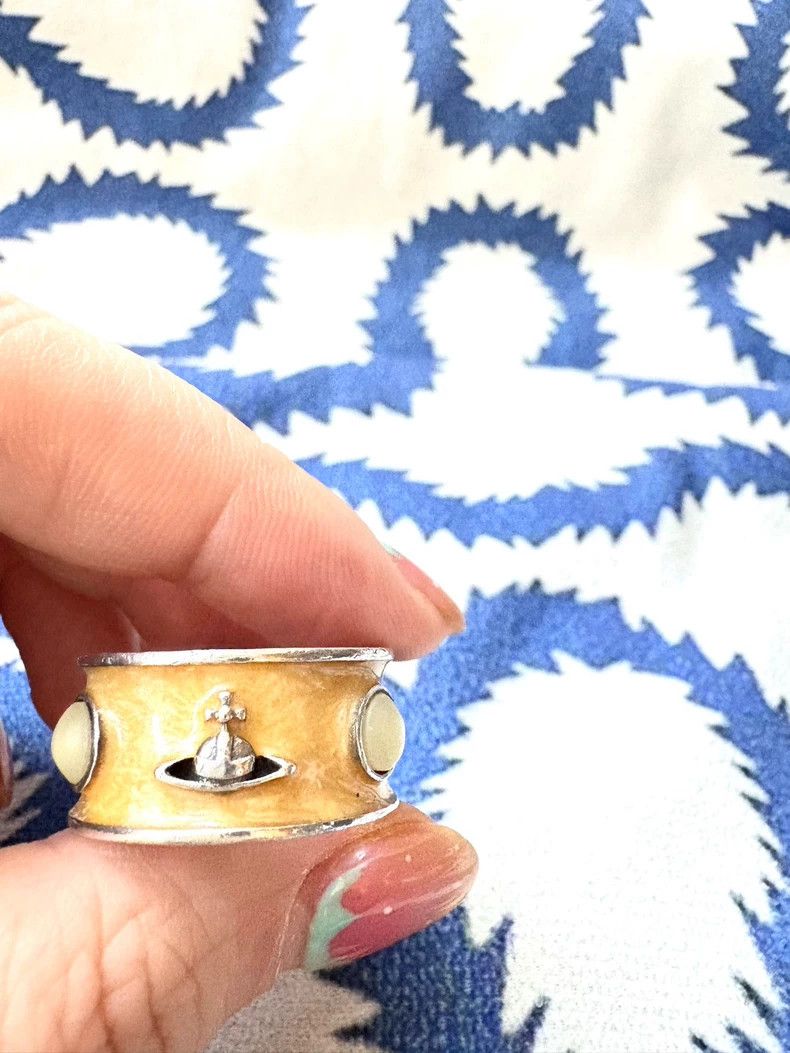 Vivienne Westwood Vivienne Westwood Vintage off-white king ring Size ONE SIZE - 1 Thumbnail