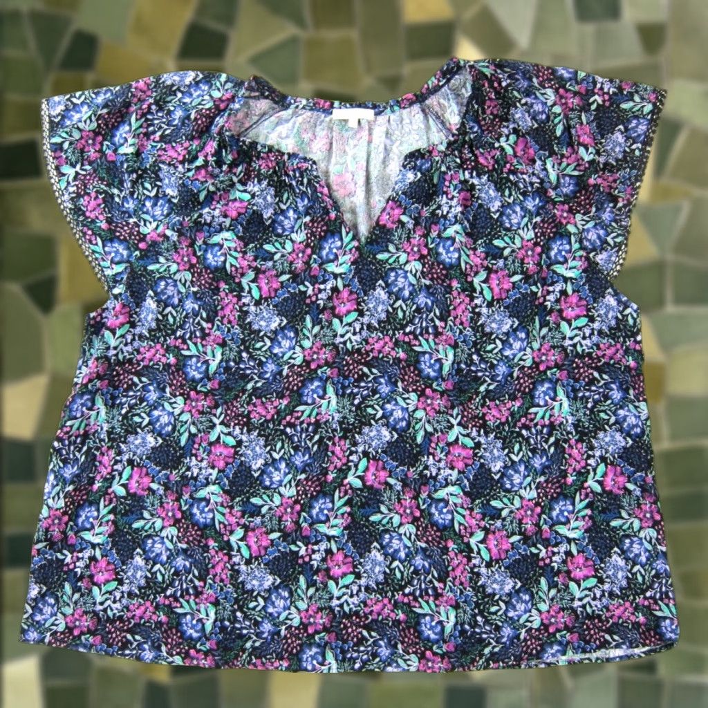 Vintage Angels Forever Young NWT Floral Short Sleeve Blouse 3X Pink Green Rayon V-Neck Blouse Women Tunic Blouse Size XXL / US 16-18 / IT 52-54 - 1 Thumbnail