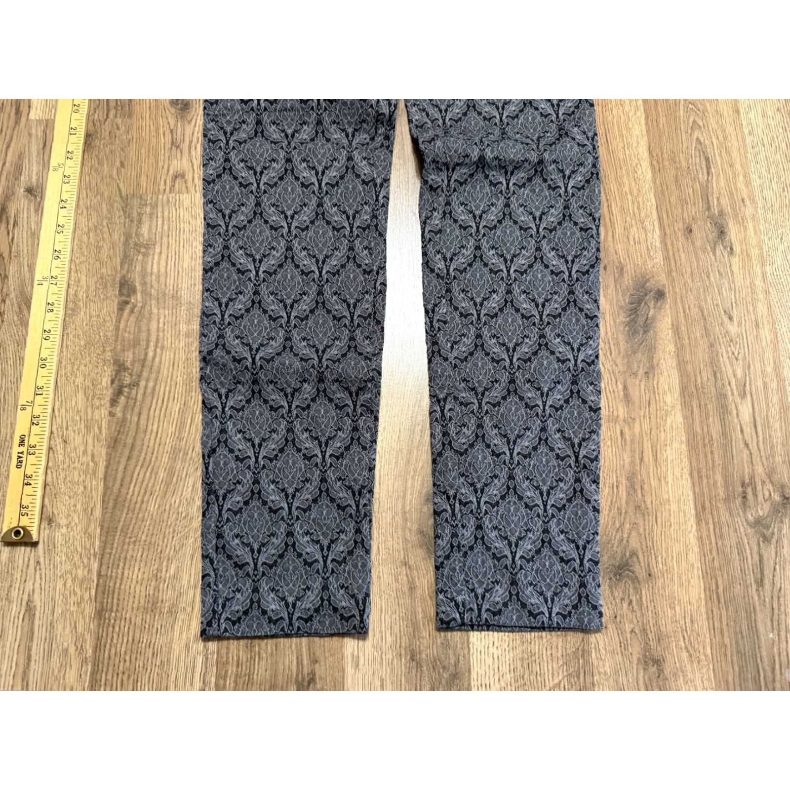 Vintage 89th & Madison Pants Women XS Small Grey Black Floral Pull On 38" Length Regular Rise Ankle Casual Pants Women Midsize Regular Fit Size 28" / US 6 / IT 42 - 3 Thumbnail