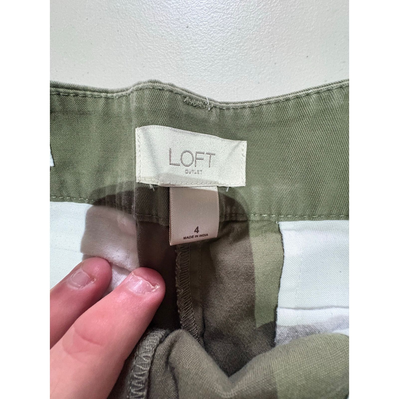 Loft LOFT Women’s Olive Green Chino Shorts Size 4 Short Casual Size 27" / US 4 / IT 40 - 3 Thumbnail