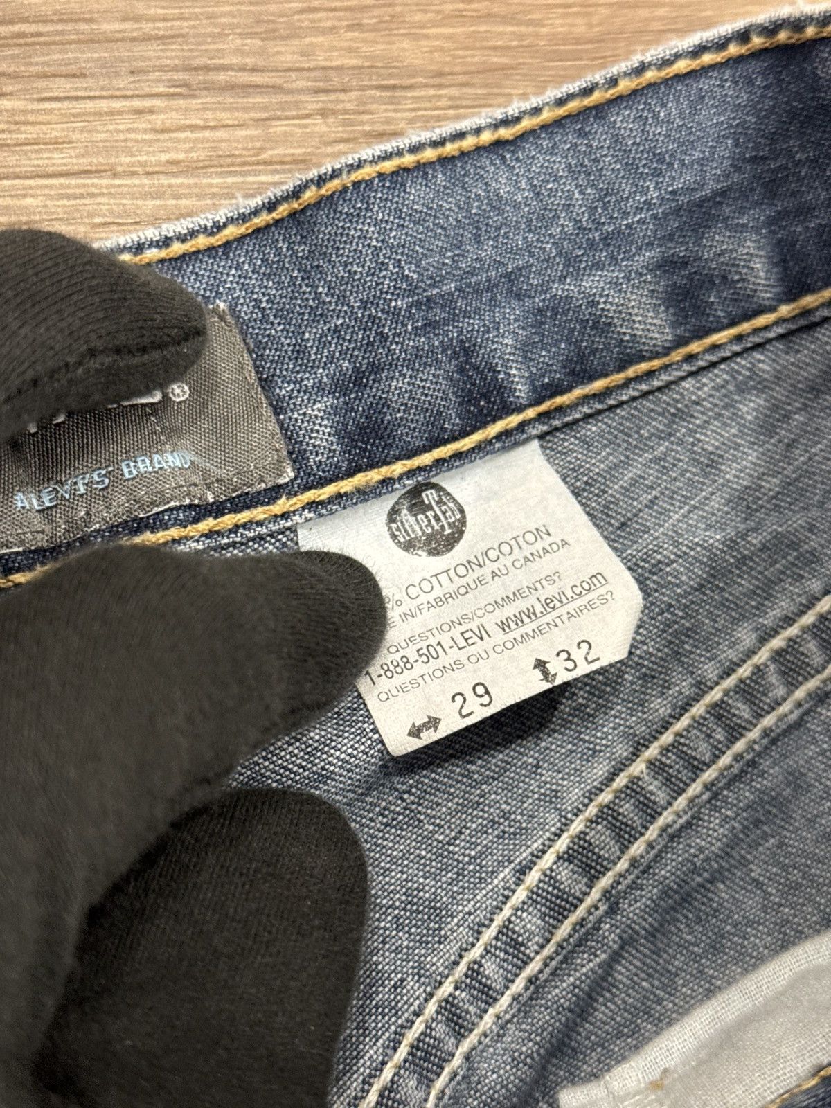 Levi's Vintage Clothing Vintage Levi’s SilverTab Y2K Baggy Loose Fit Fade Wash Denim Size US 29 - 11 Thumbnail