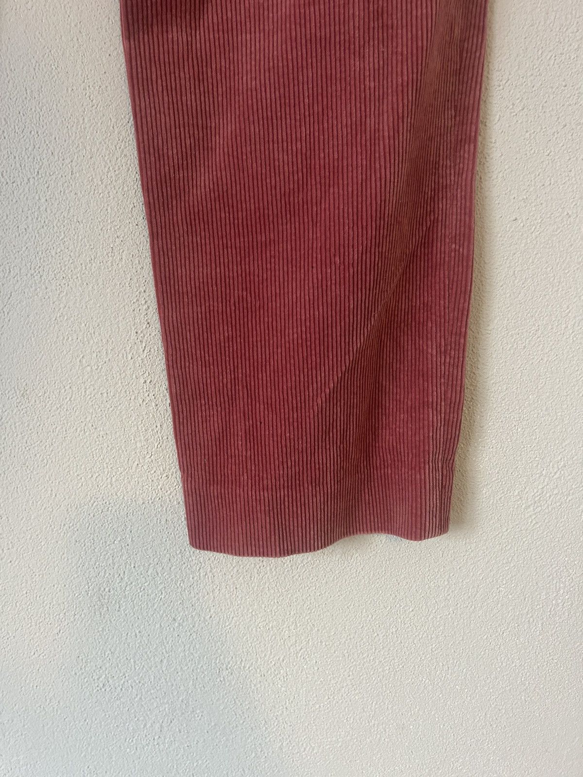 Tom Ford Tom Ford Dark Pink Corduroy Pants - Size 52 Size US 36 / EU 52 - 12 Thumbnail