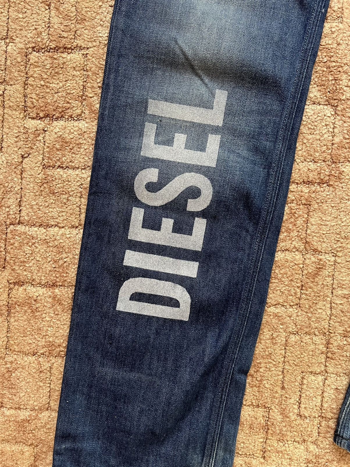 Diesel Vintage Diesel Big Logo Streetwear Denim Pants Blue Jeans Size US 32 / EU 48 - 5 Thumbnail