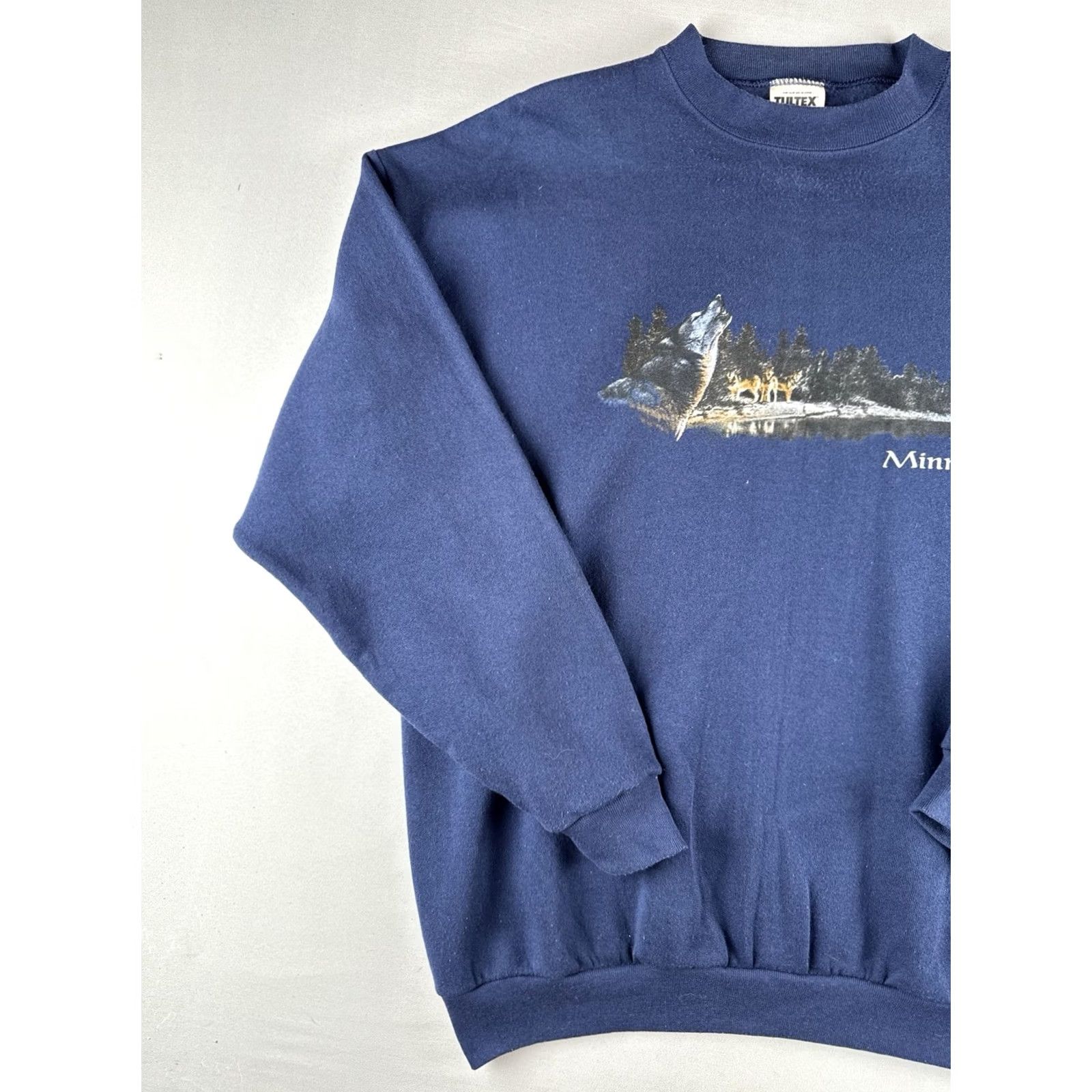 Tultex VINTAGE Tultex Wolf Crewneck Sweatshirt XL Blue 90s Wildlife USA Mens Pullover Crew Neck Size US XL / EU 56 / 4 - 3 Thumbnail