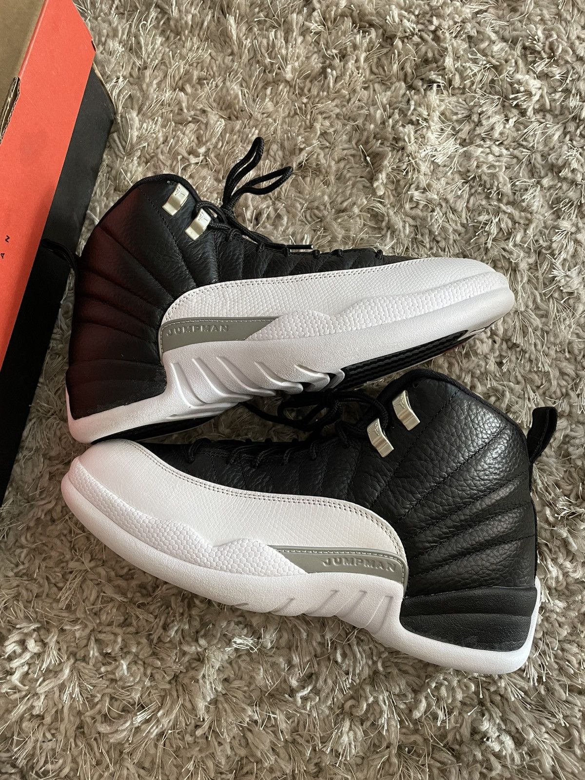Jordan Brand Jordan 12 Playoff sz 8.5 Size US 8.5 / EU 41-42 - 2 Thumbnail