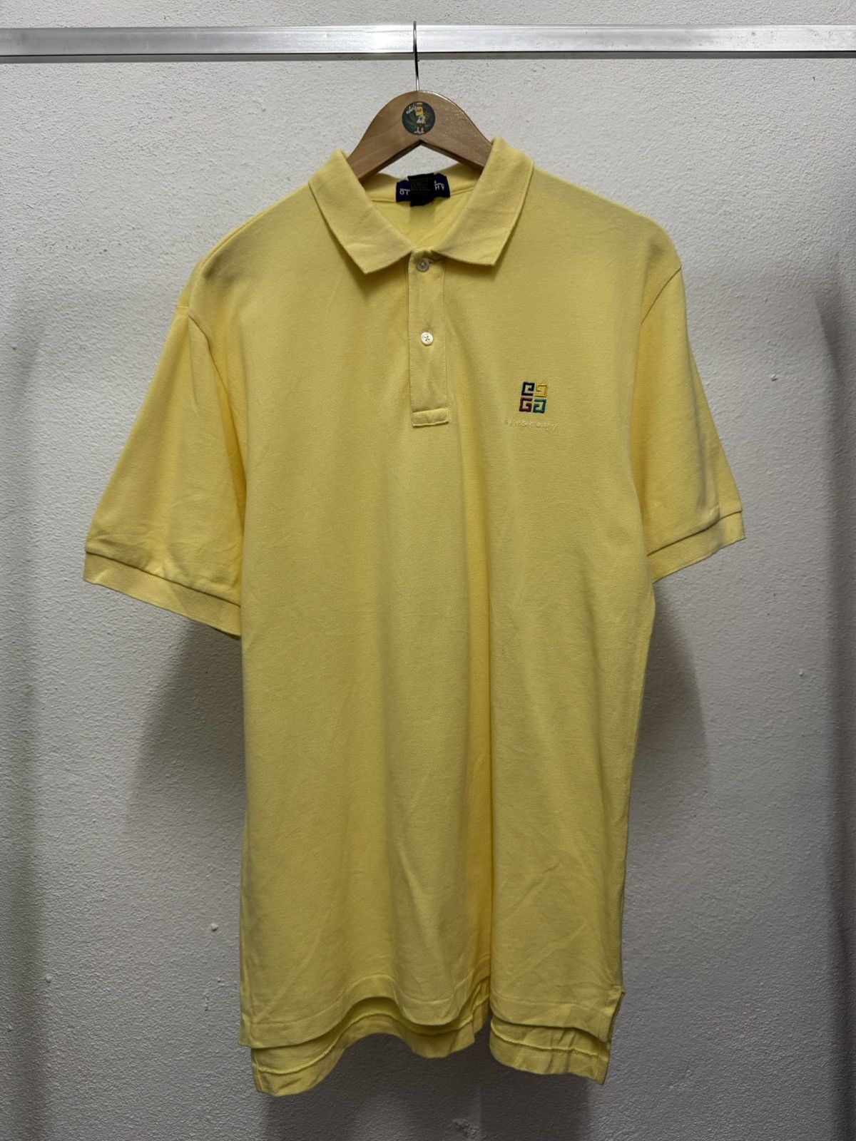 Givenchy Vintage Givenchy Embroidery Logo Polo Shirt Size US L / EU 52-54 / 3 - 1 Thumbnail
